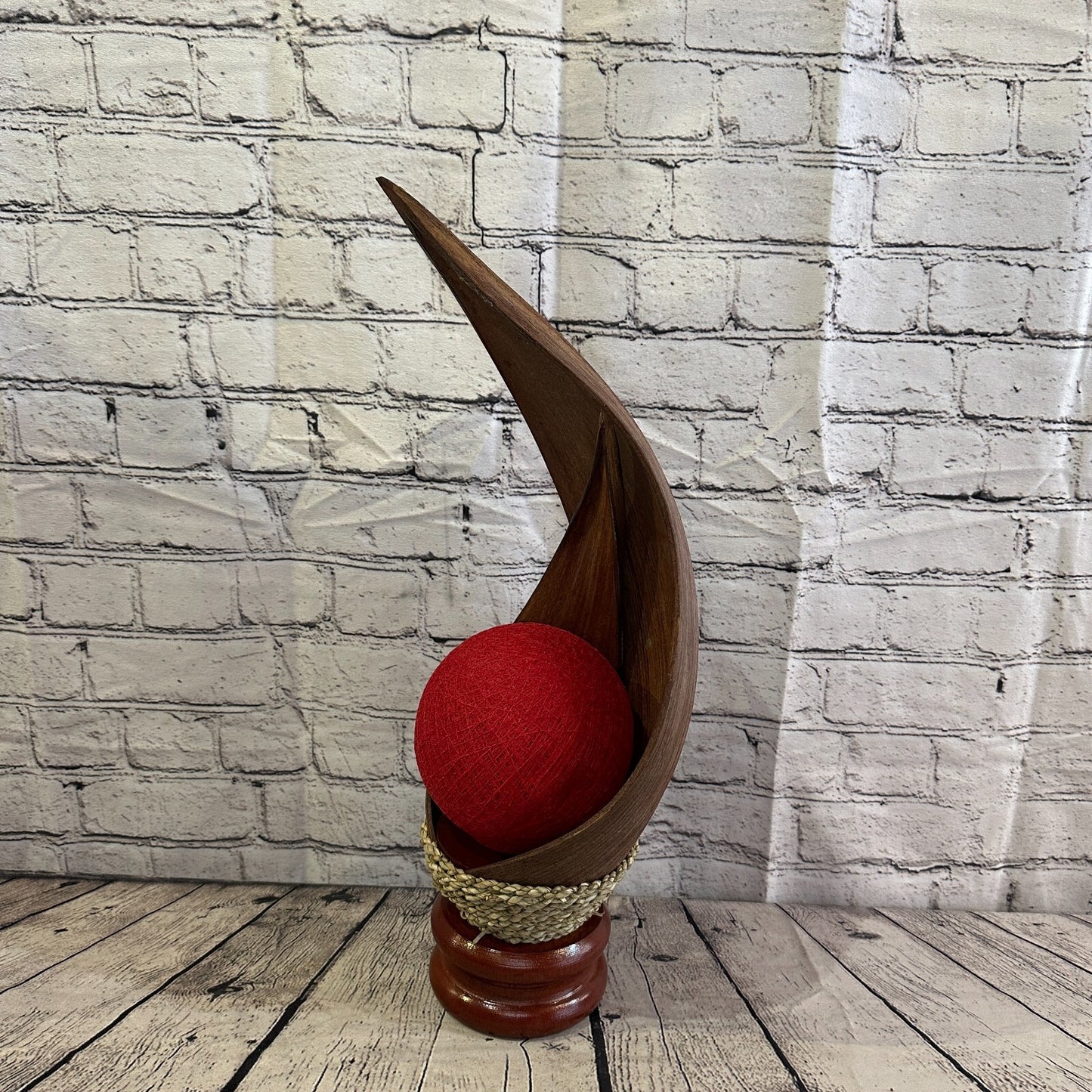 Red Light Brown Natural 60cm Tall Leaf Lamp Twist LED UK Mains Plug Design 4
