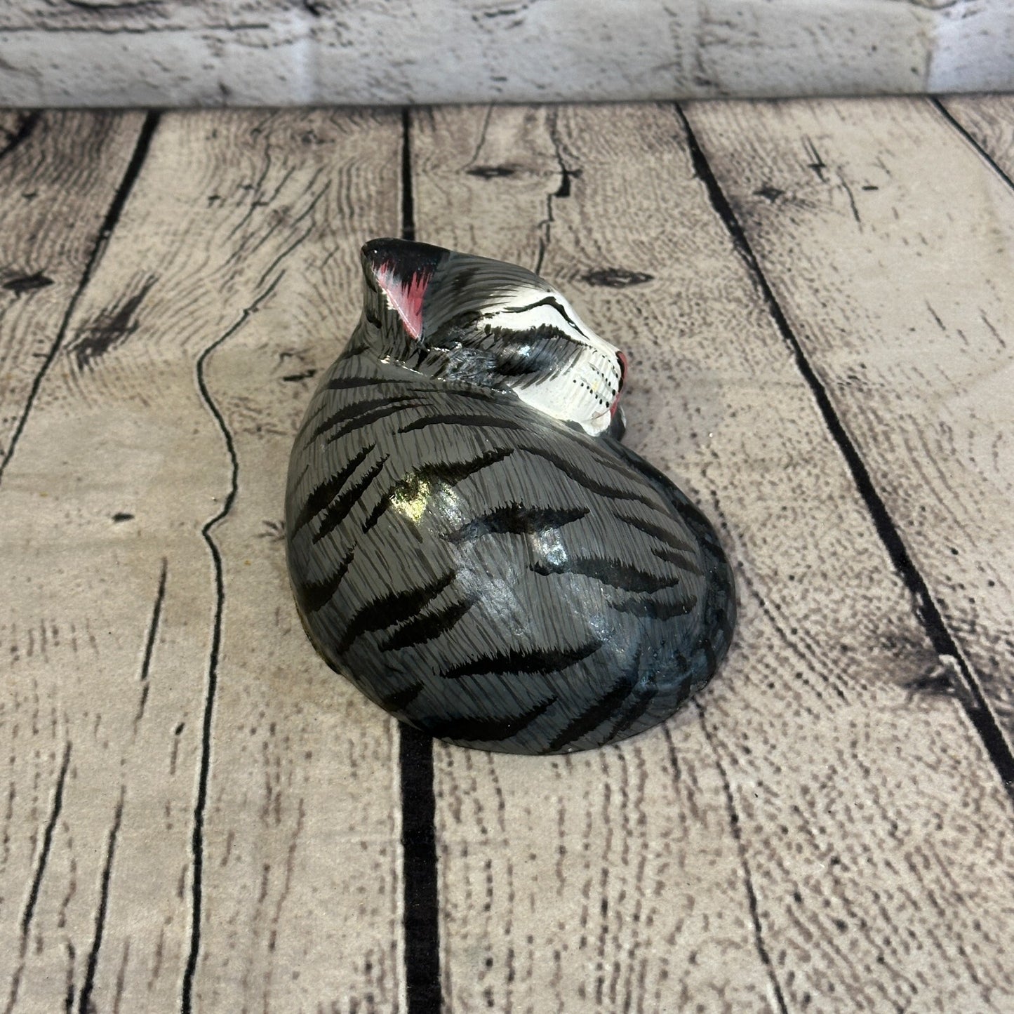 14cm Grey Style Painted Wooden Hand Carved Snoozing Cat Sleeping Cat Wooden