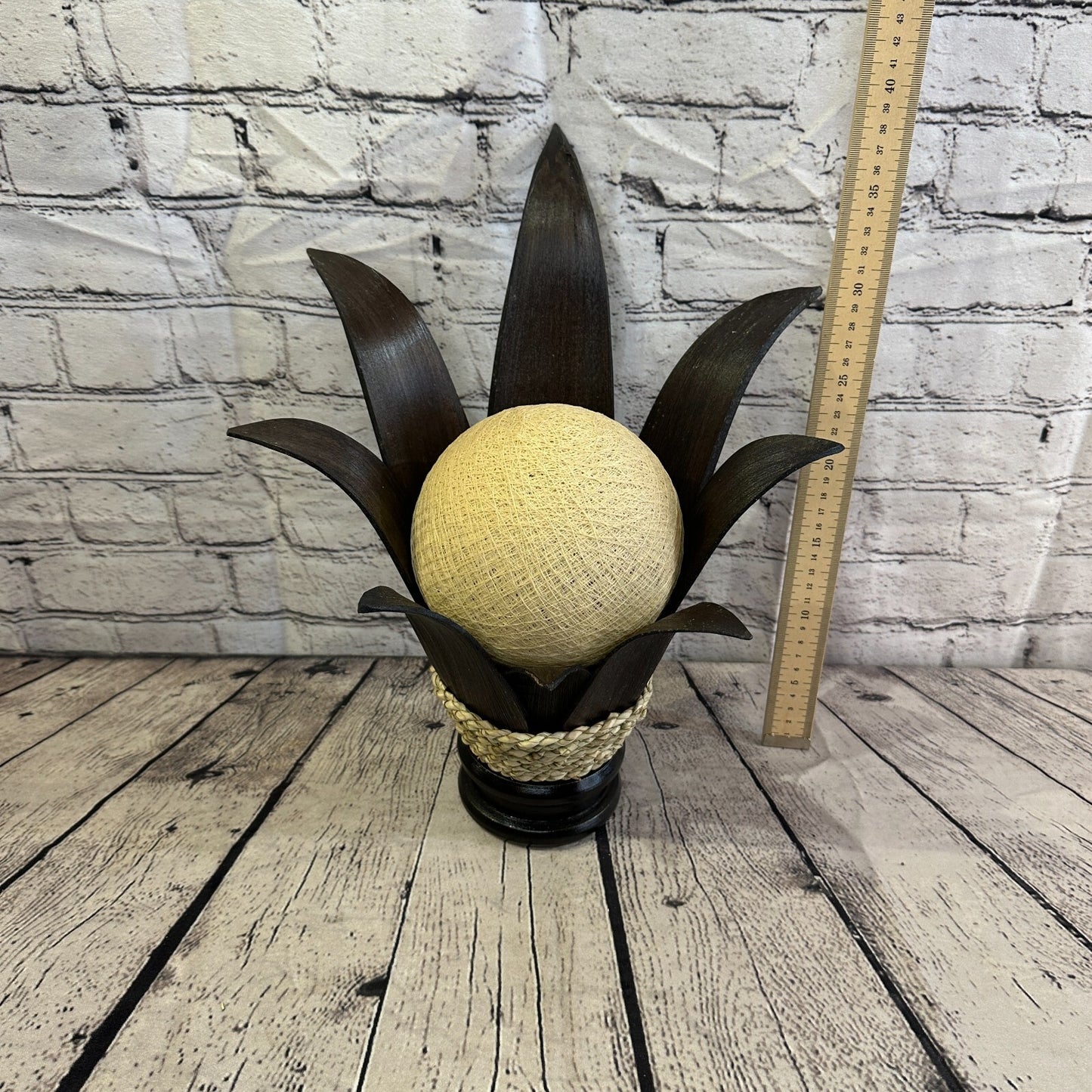 White Dark Brown Natural 40cm Tall Leaf Lamp Twist LED UK Mains Plug Design 5
