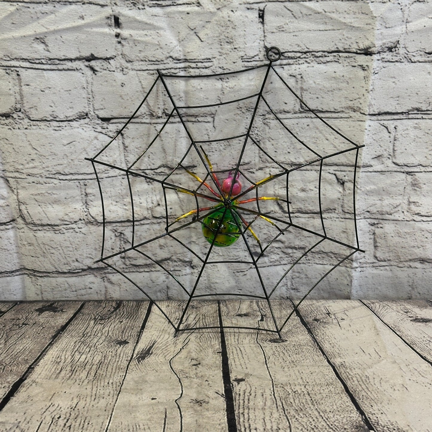30cm x 30cm Green Pink Spider On Web Bug Metal Tin Wall Hanging Ornament Statue