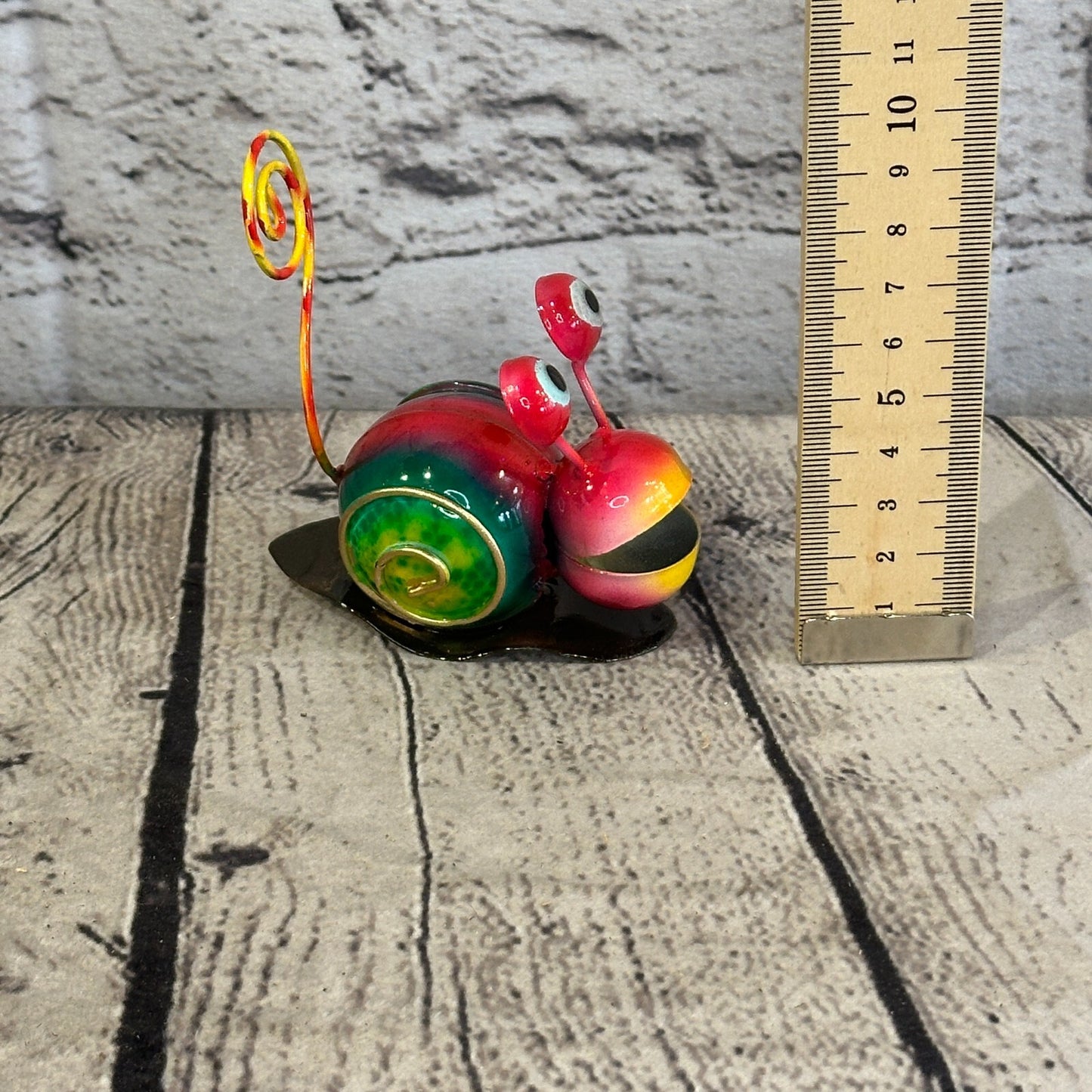 10cm x 7cm Pink Snail Bug Cartoon Postcard Holder Ornament Painted Statue