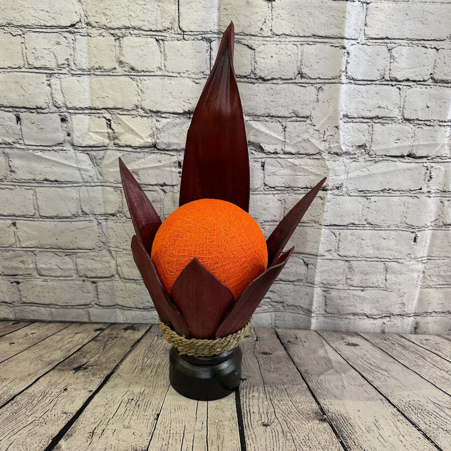 Orange Red Leaf Natural 50cm Tall Leaf Lamp Twist LED UK Mains Plug Design 8