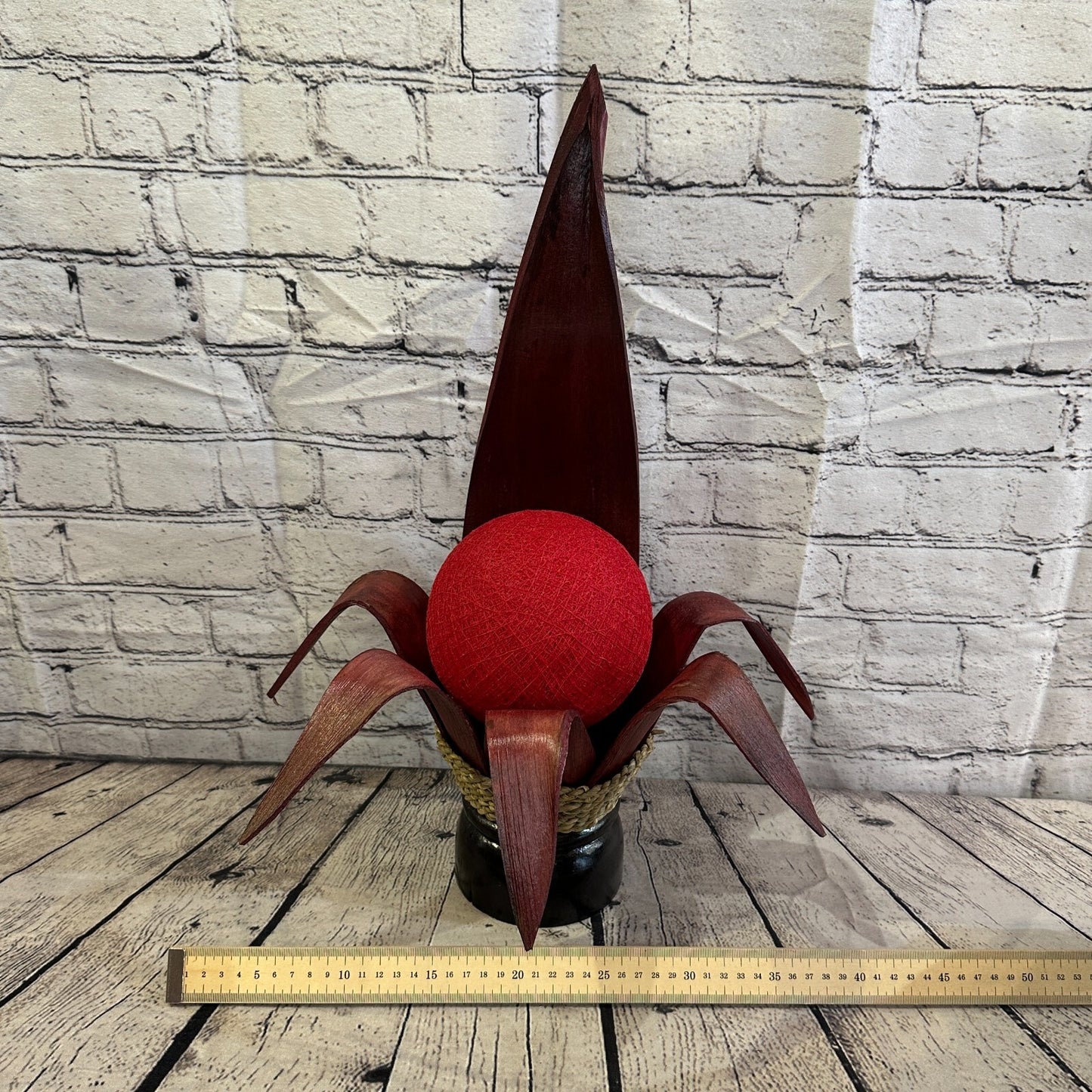 Red Red Leaf Natural 50cm Tall Leaf Lamp Twist LED UK Mains Plug Design 10