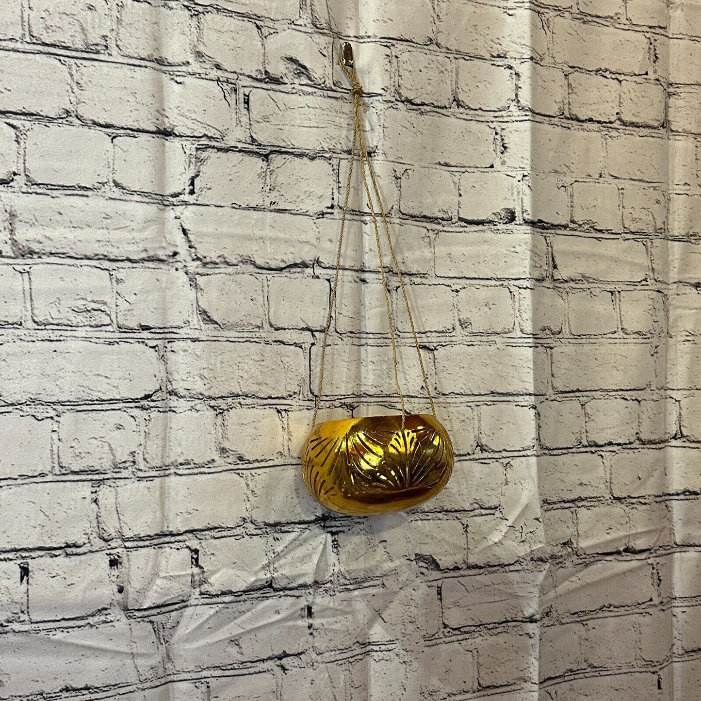 Gold Coconut Shell Hanging Basket Orchid Planter Balcony Decorative Vase Flower