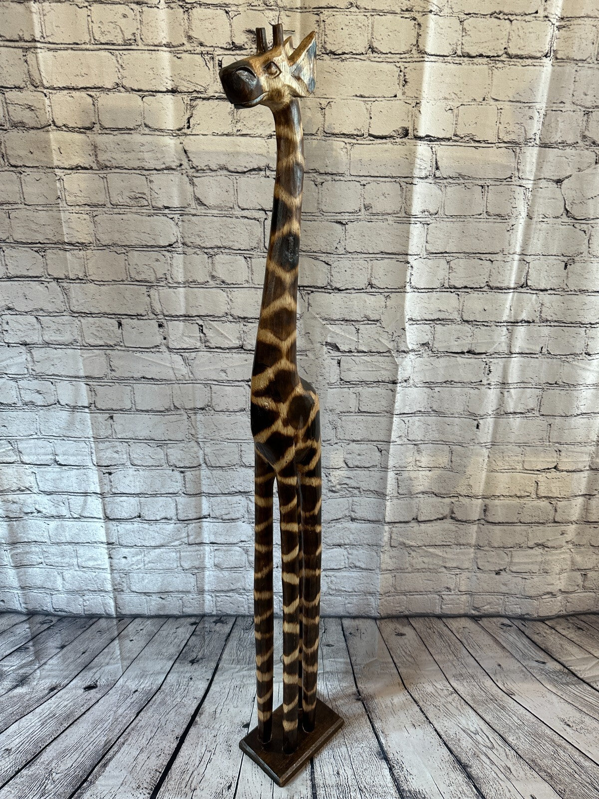 120cm Burnt Pattern Wood Giraffe Tall Statue Wood Modern Hand Carved Painted