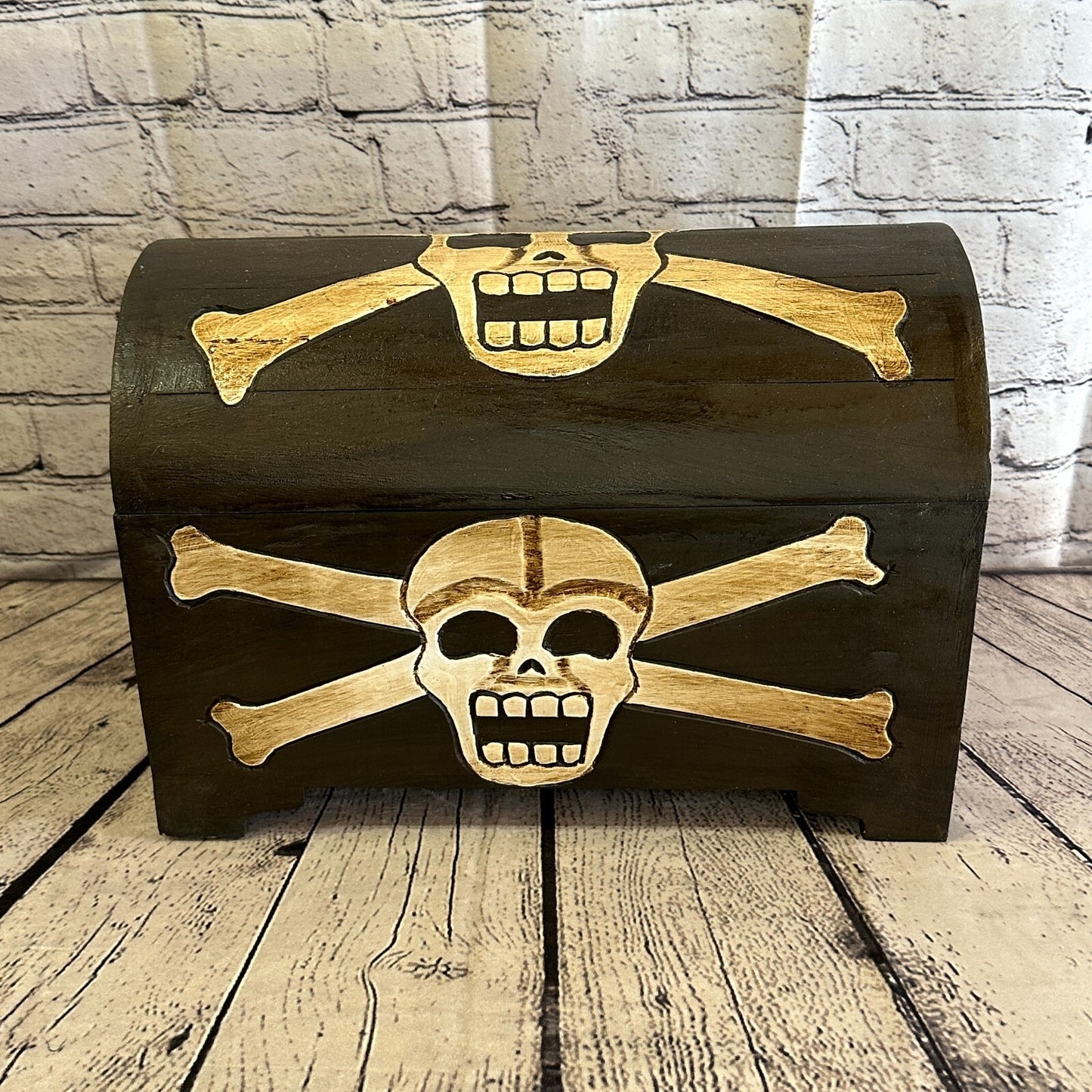 38cm x 30cm x 22cm Skull Bones Wood Box Wooden Chest Storage Craft Handles Lid