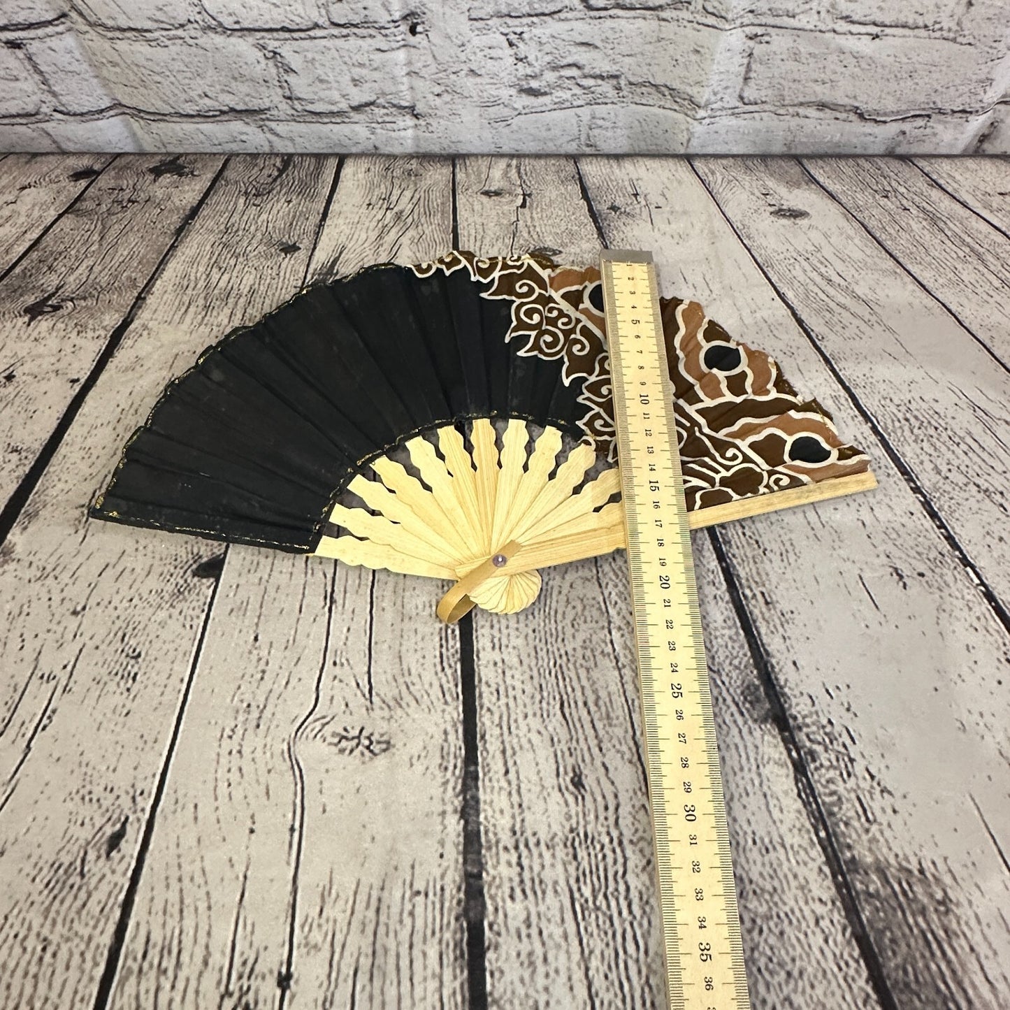 40cm x 20cm Handheld Folding Fans Fabric Fan Bamboo Dance Party Wedding Cosplay