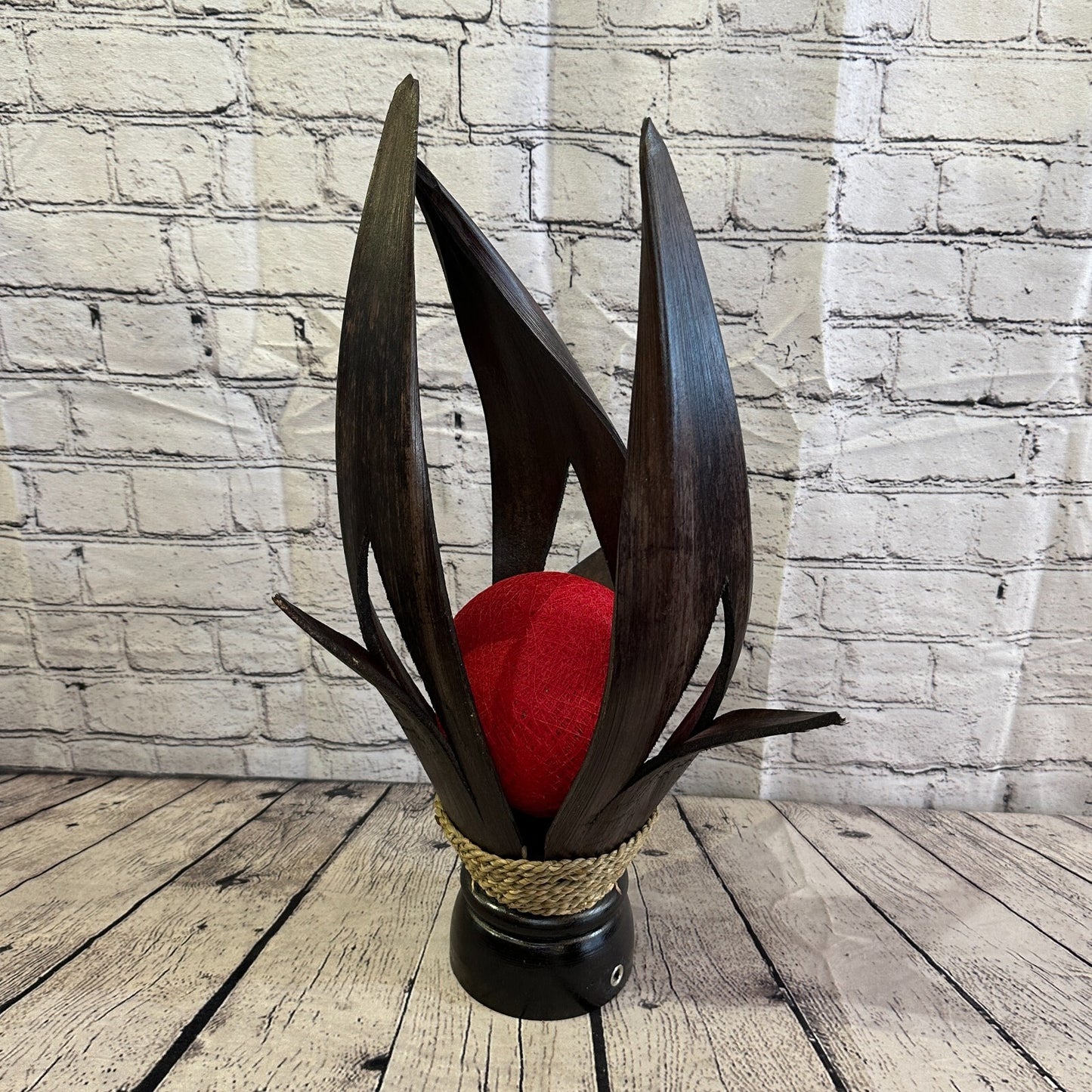 Red Brown Leaf Natural 50cm Tall Leaf Lamp Twist LED UK Mains Plug Design 11