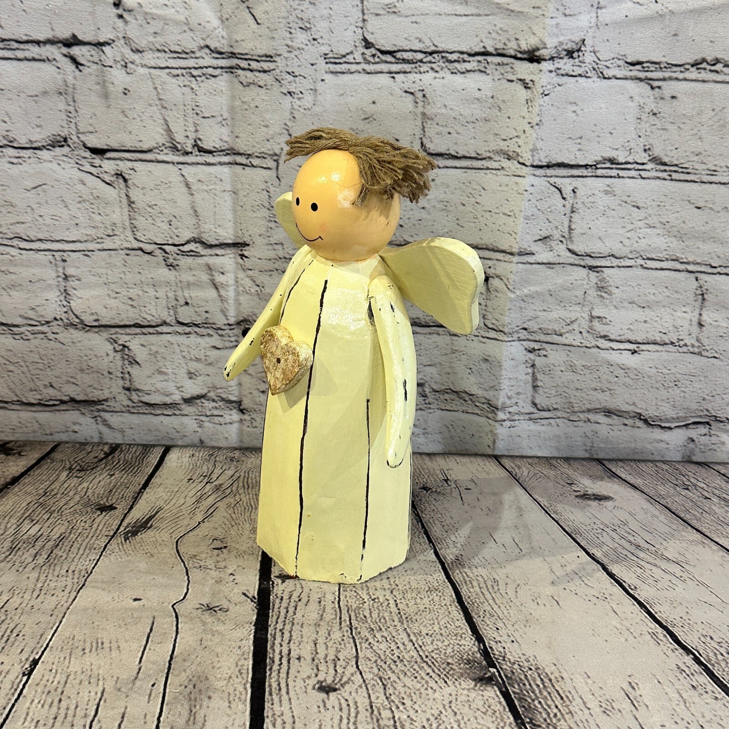 25cm x10cm White Cream Angel Gold Heart Handcrafted Wood Xmas Christmas Ornament