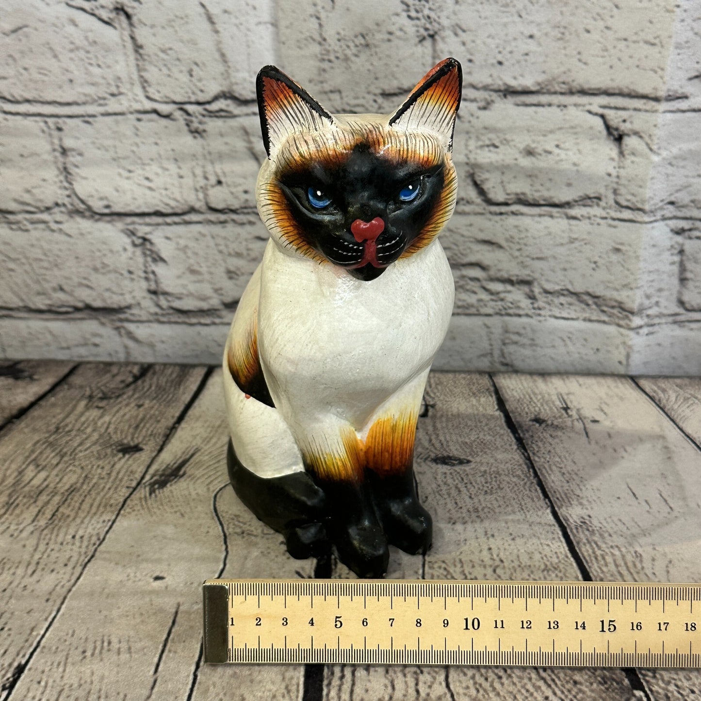 20cm x 10cm Siamese Sitting Style Painted Wooden Hand Carved Cat Wooden