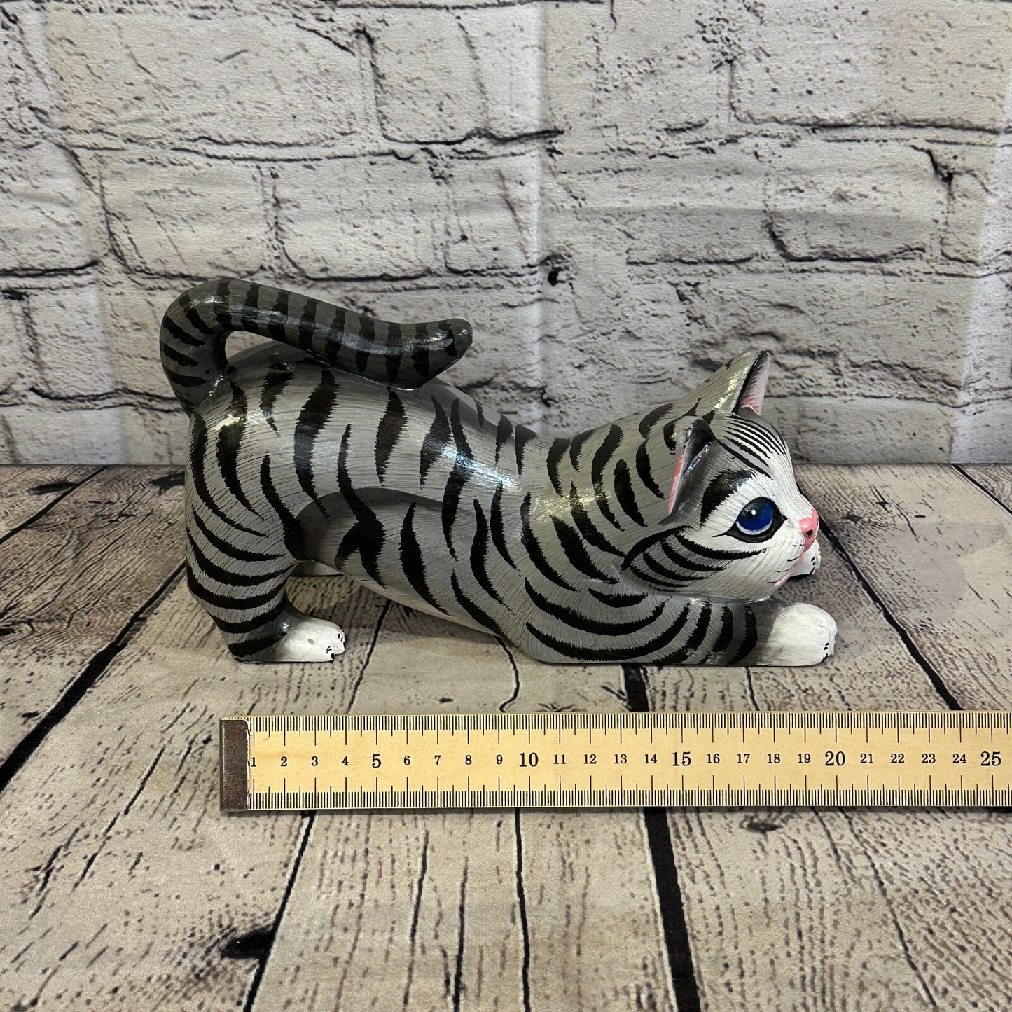 22cm x 14cm Grey White Style Painted Wooden Hand Carved Stretching Cat Wooden