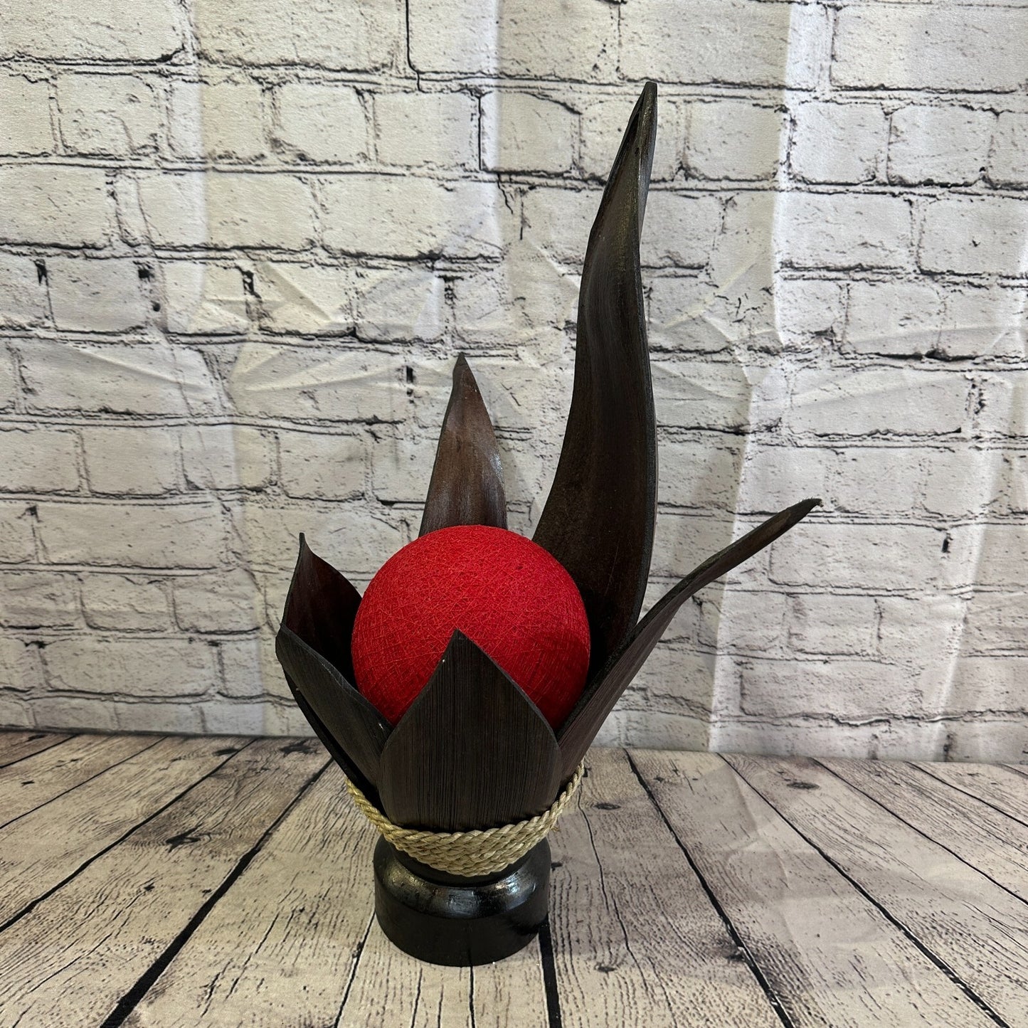 Red Brown Leaf Natural 50cm Tall Leaf Lamp Twist LED UK Mains Plug Design 8