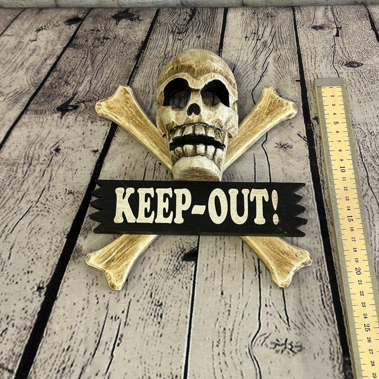 Skull & Crossbones Keep Out Pirate Sign Door Plaque 20cm x 20cm Handmade