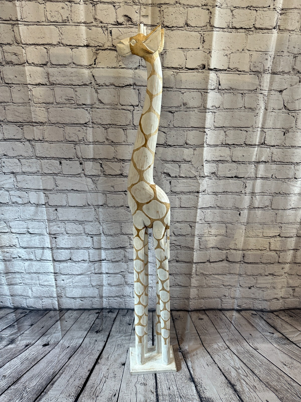 120cm White Dot Painted Wood Giraffe Tall Statue Wood Modern Hand Carved Painted