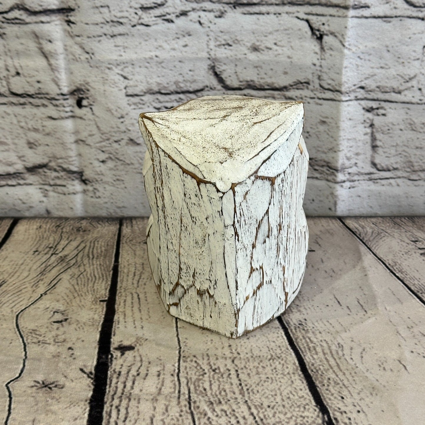 12cm x 10cm White Flower Wooden Shabby Owl Statue Ornament Fair Trade Handcarved