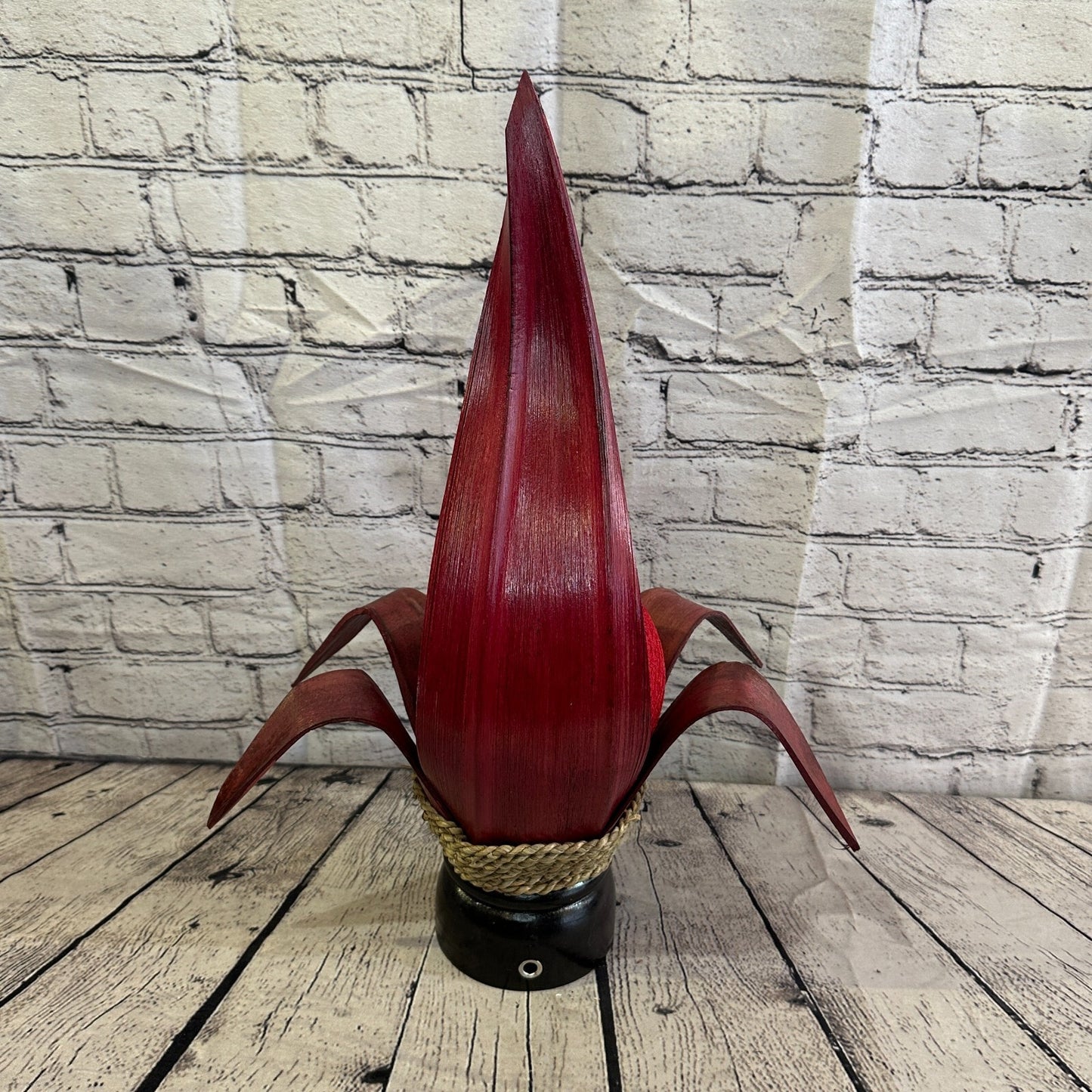 Red Red Leaf Natural 50cm Tall Leaf Lamp Twist LED UK Mains Plug Design 10
