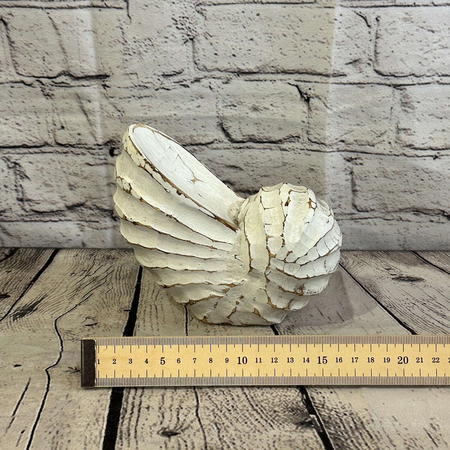 15cm White Polish Nautilus Shell Ornament Decor Carved Light Wood Parcel Figure