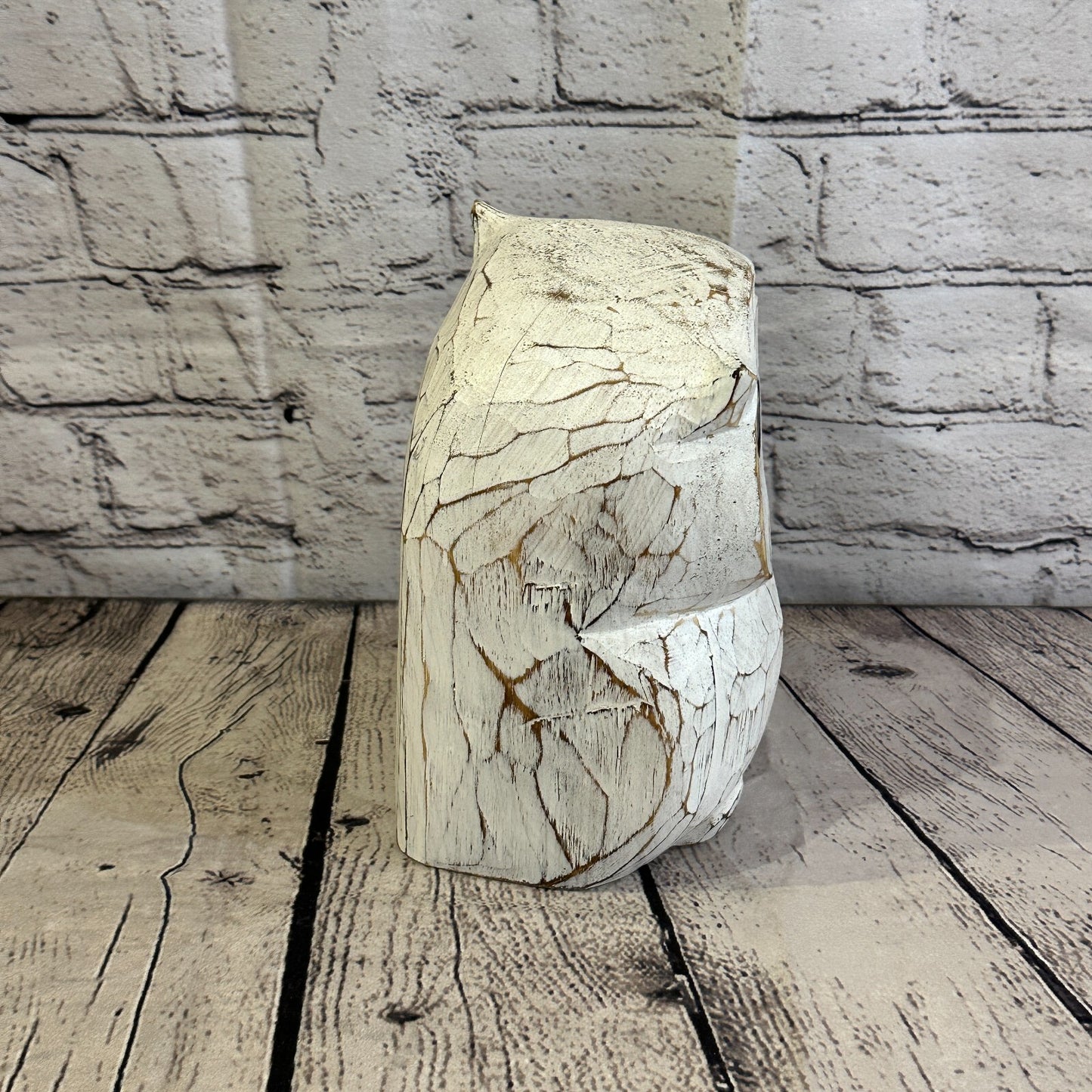 20cm x 15cm White Flower Wooden Shabby Owl Statue Ornament Fair Trade Handcarved