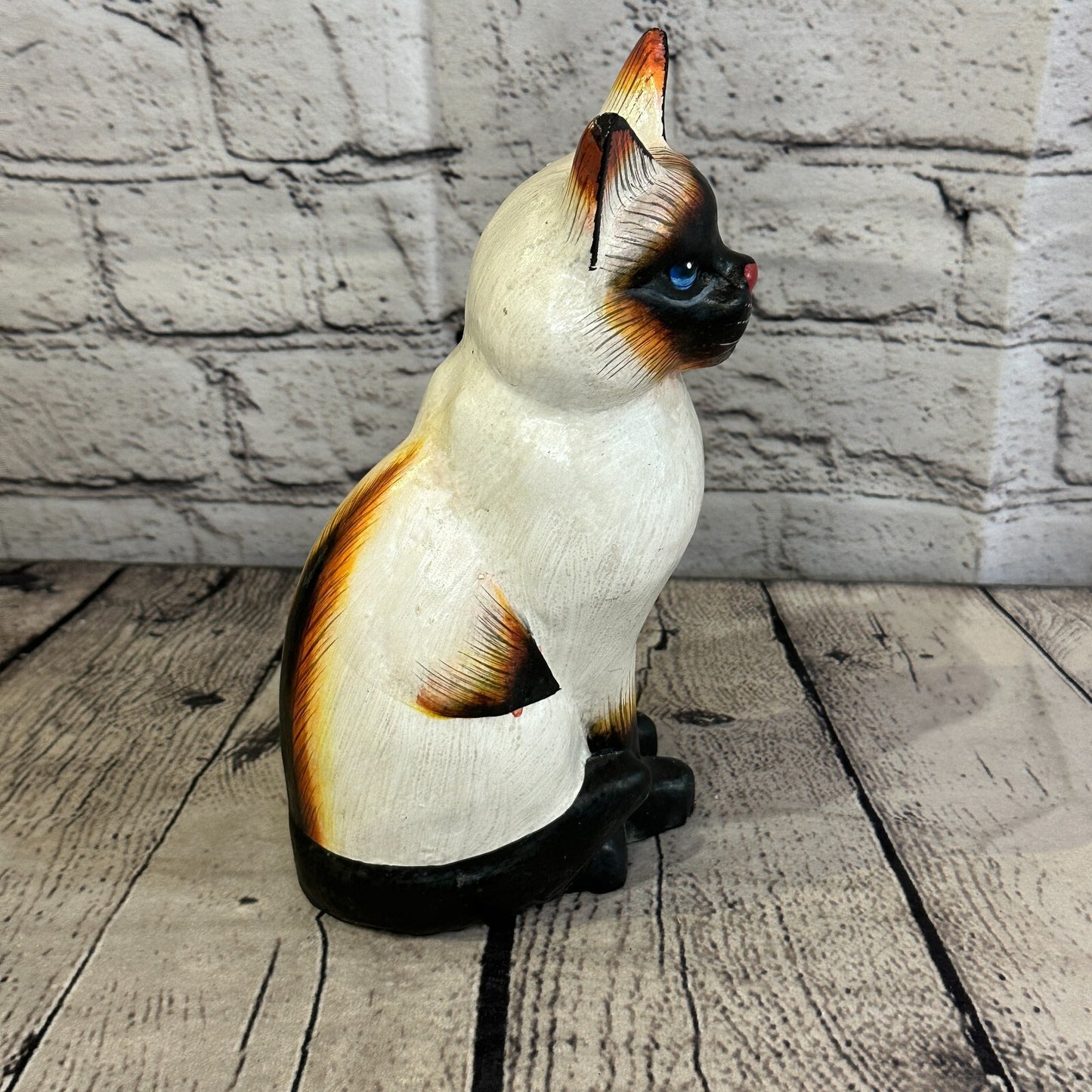 20cm x 10cm Siamese Sitting Style Painted Wooden Hand Carved Cat Wooden