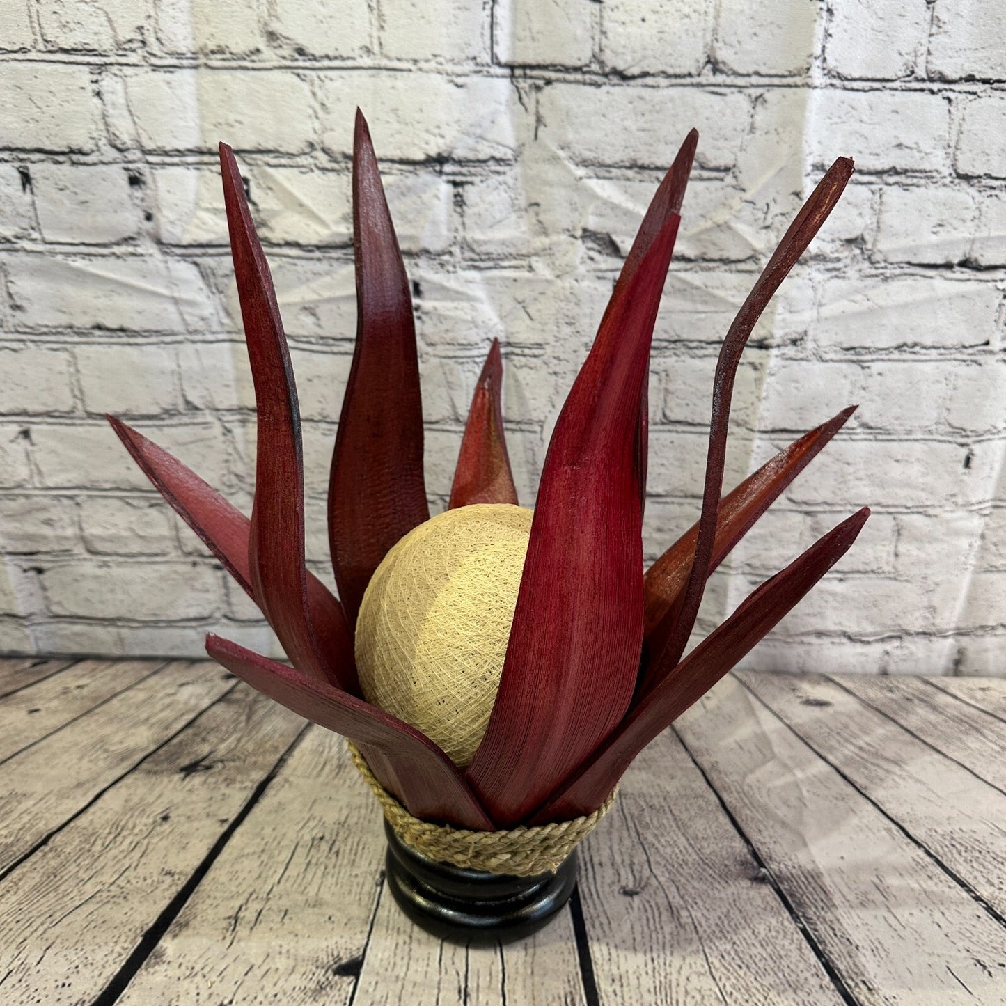 White Red Leaf Natural 45cm Tall Leaf Lamp Twist LED UK Mains Plug Design 6