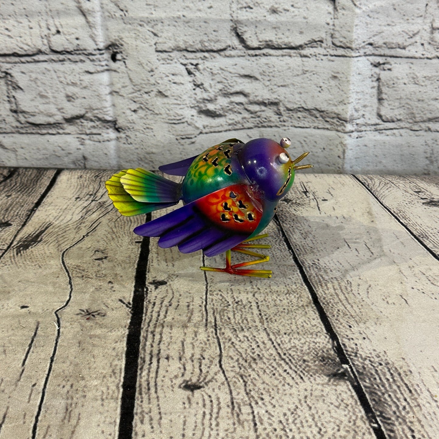 10cm x 10cm Bright Purple Bird Metal Tin Wall Hanging Ornament Painted Statue