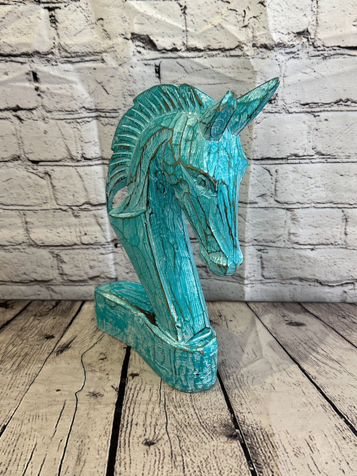 Green Wooden 30cm x 18cm Horse Head Bust Hand Carved Wood Sculpture