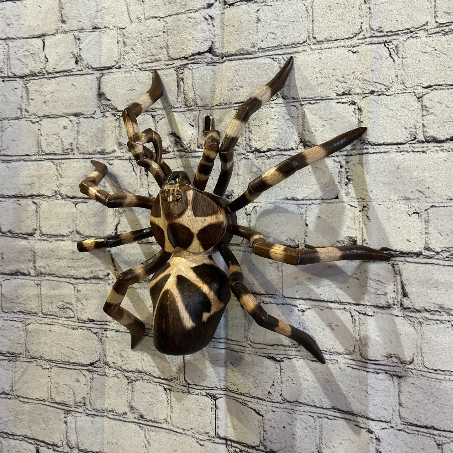 40cm x 35cm Wooden Spider Carving Hand Carved Walking Spider Tarantula Statue