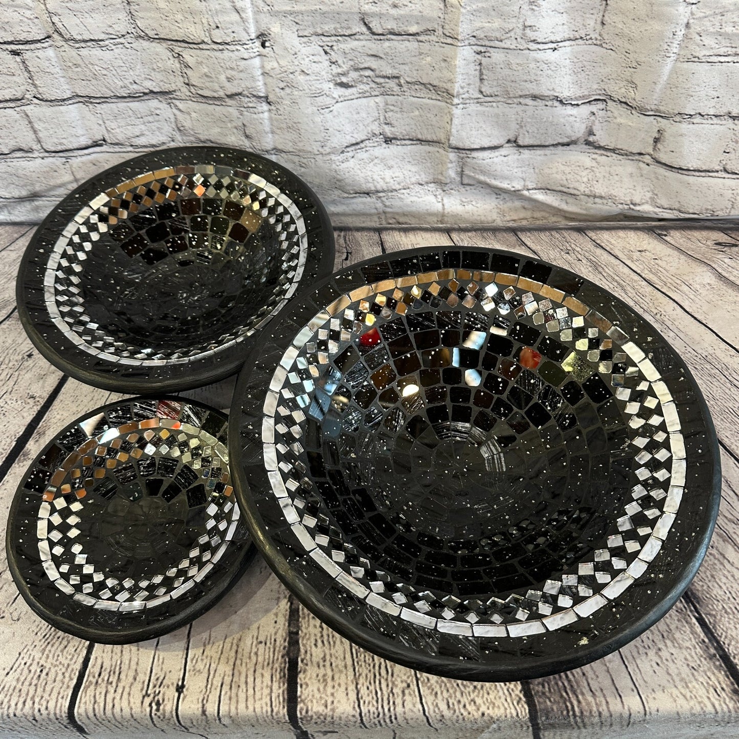 28cm Black Round Mosaic Handmade Ceramic Glass Tile Bowl Fruit