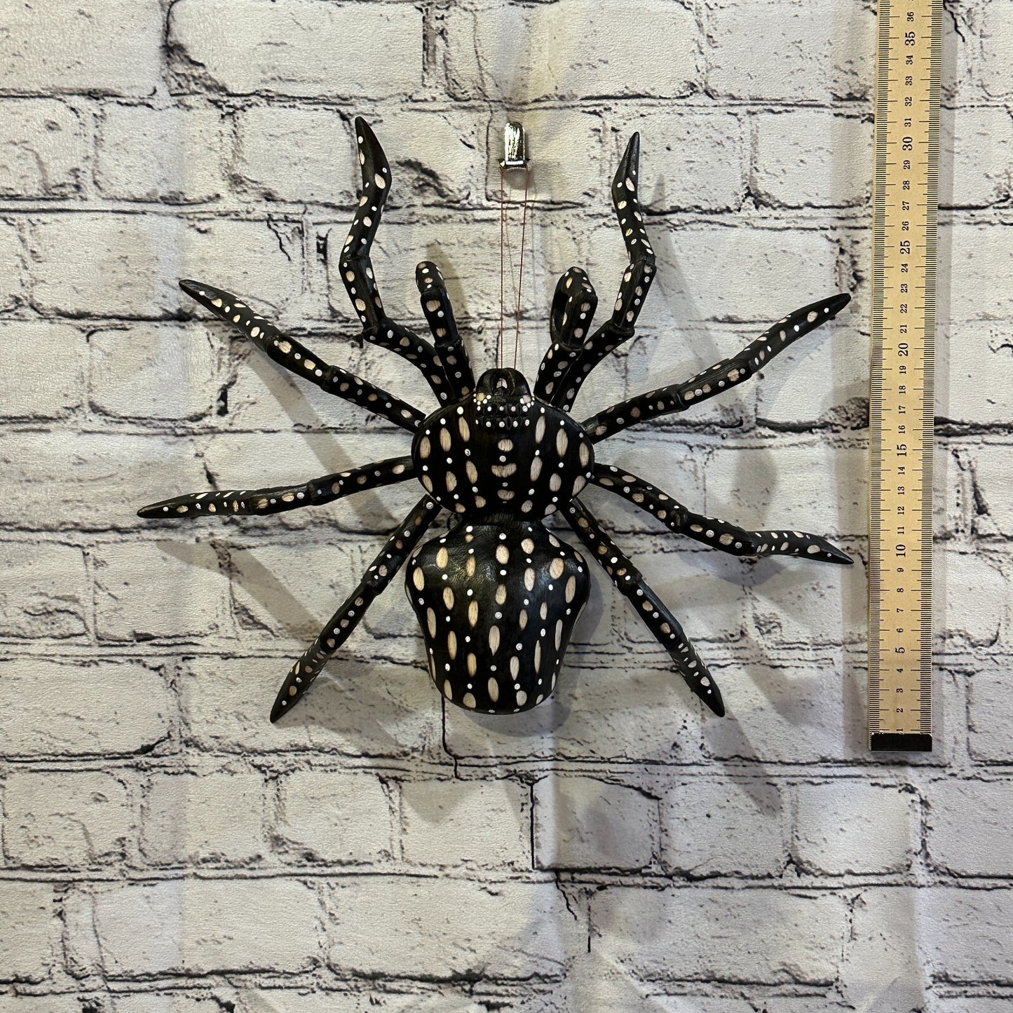 30cm x 25cm Wood Dark Spider Carving Hand Carved Walking Spider Tarantula Statue