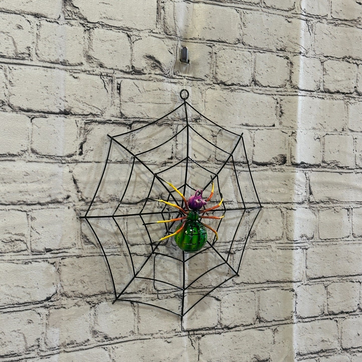 30cm x 30cm Green Pink Spider On Web Bug Metal Tin Wall Hanging Ornament Statue