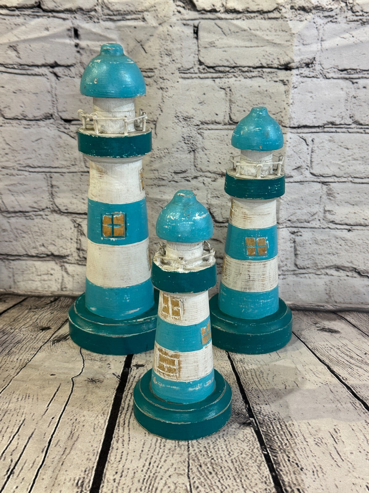 30cm Green White Wooden Lighthouse Ornament Nautical Coastal Sculpture Statue