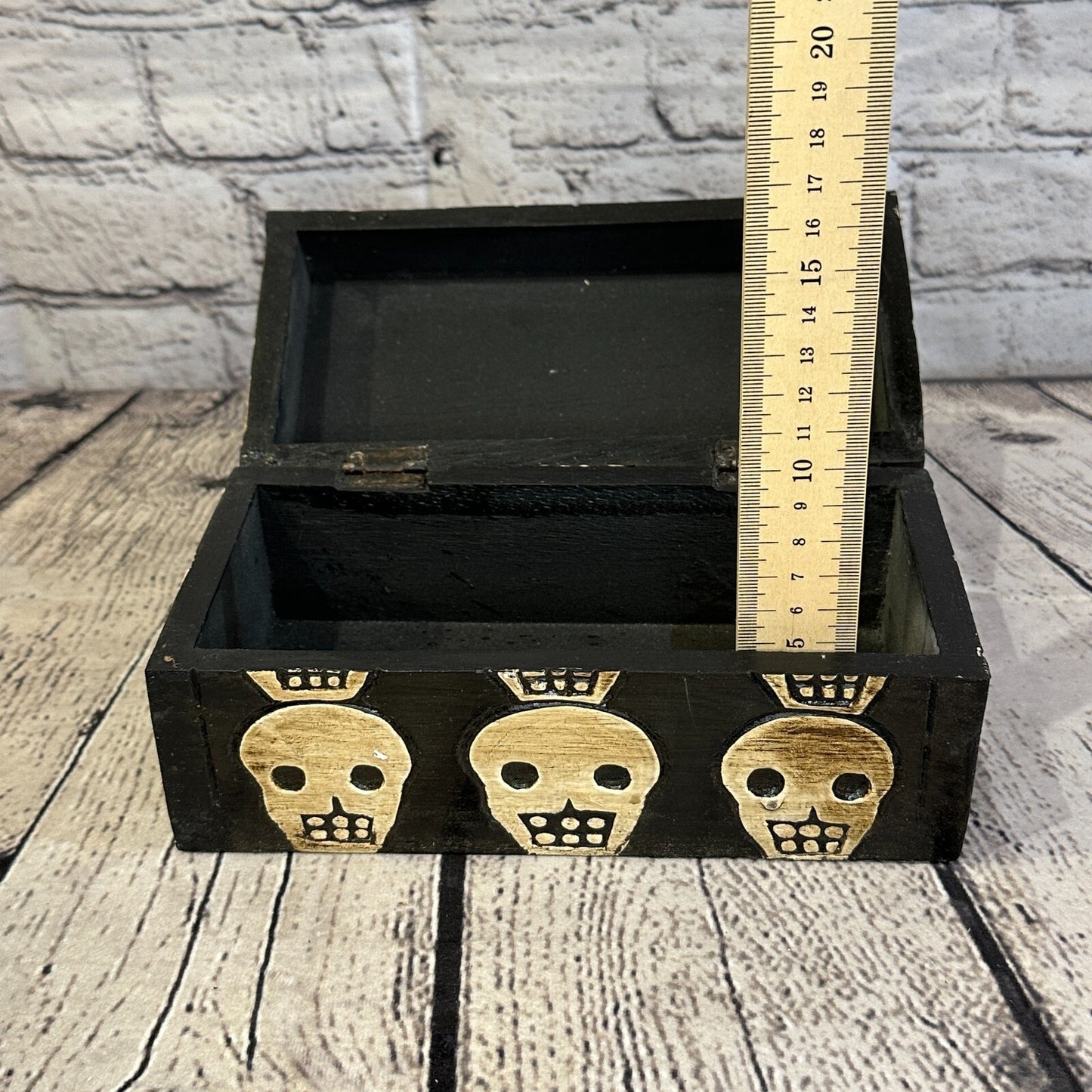 20cm x 10cm x 10cm Square Wooden Gothic Skeleton Skull Coffin Jewellery Box