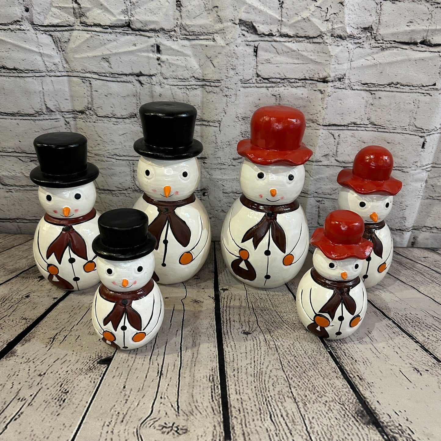 15cm x 8cm Red Top Hat Snowman Handcrafted Wood Xmas Christmas Ornament