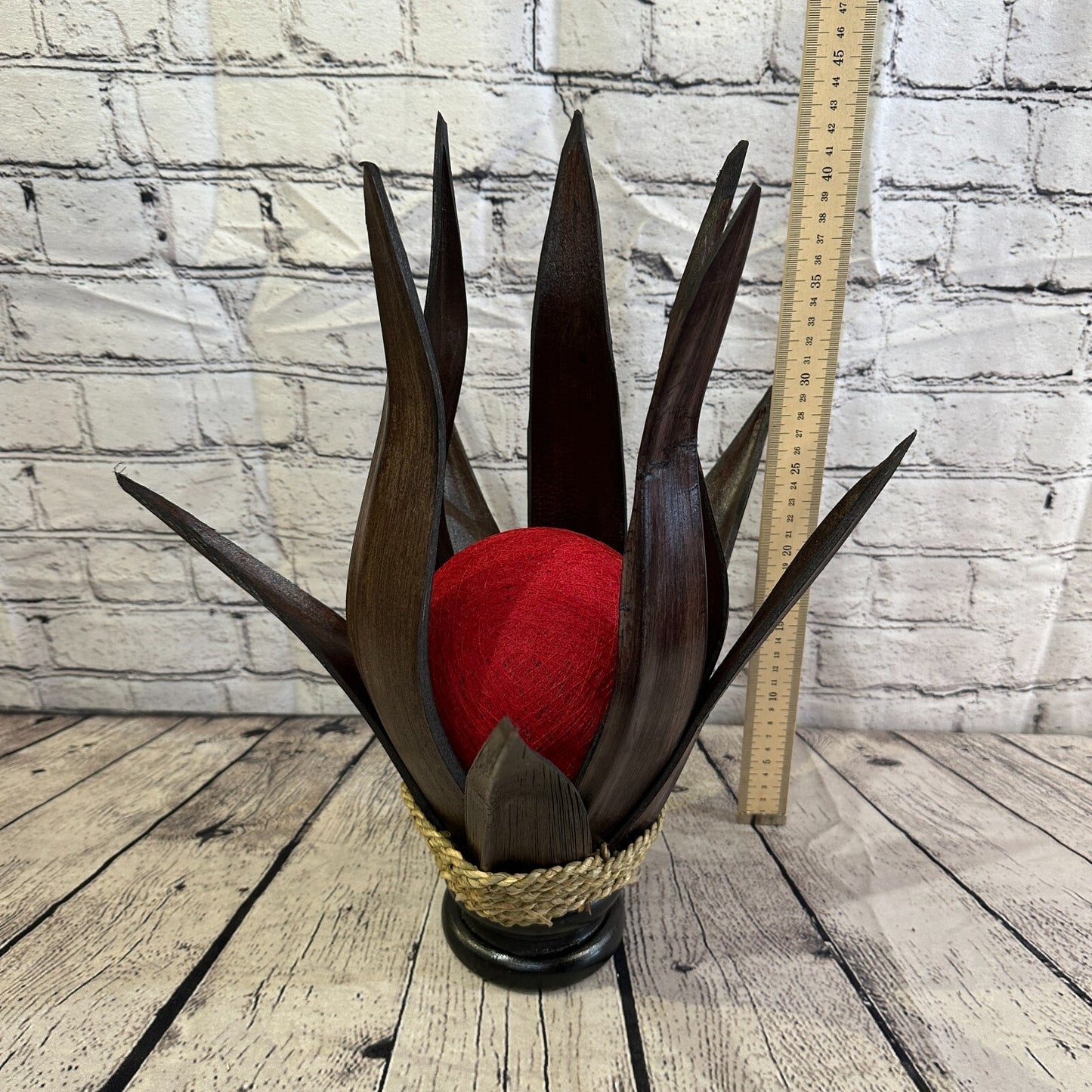 Red Brown Leaf Natural 45cm Tall Leaf Lamp Twist LED UK Mains Plug Design 6