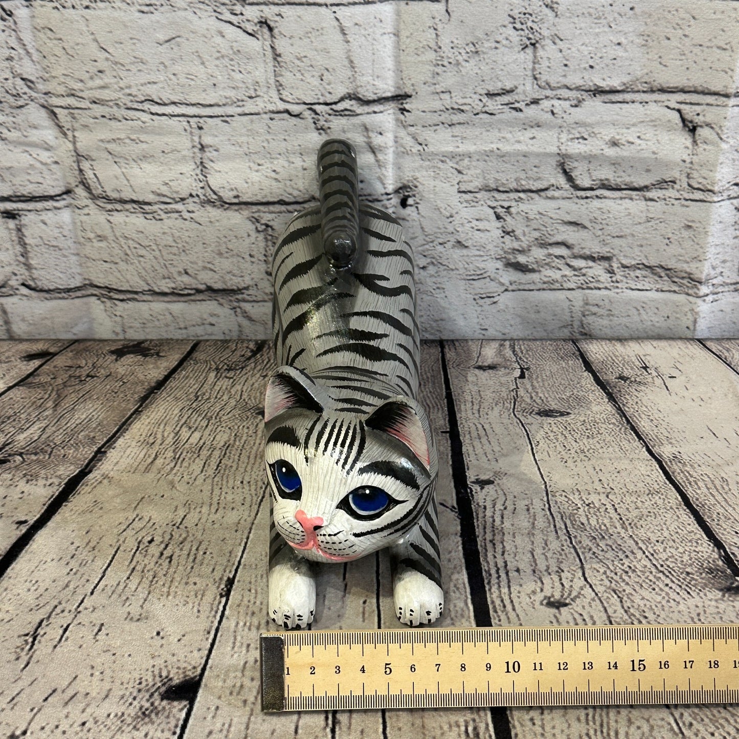 22cm x 14cm Grey White Style Painted Wooden Hand Carved Stretching Cat Wooden