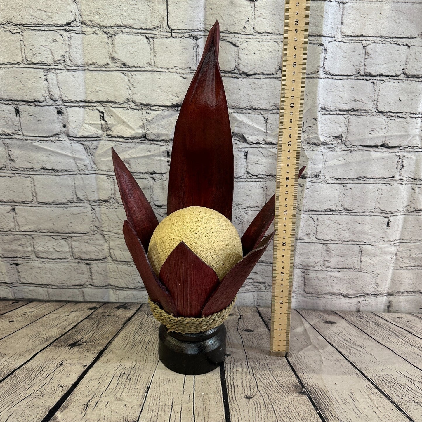 White Red Leaf Natural 50cm Tall Leaf Lamp Twist LED UK Mains Plug Design 8