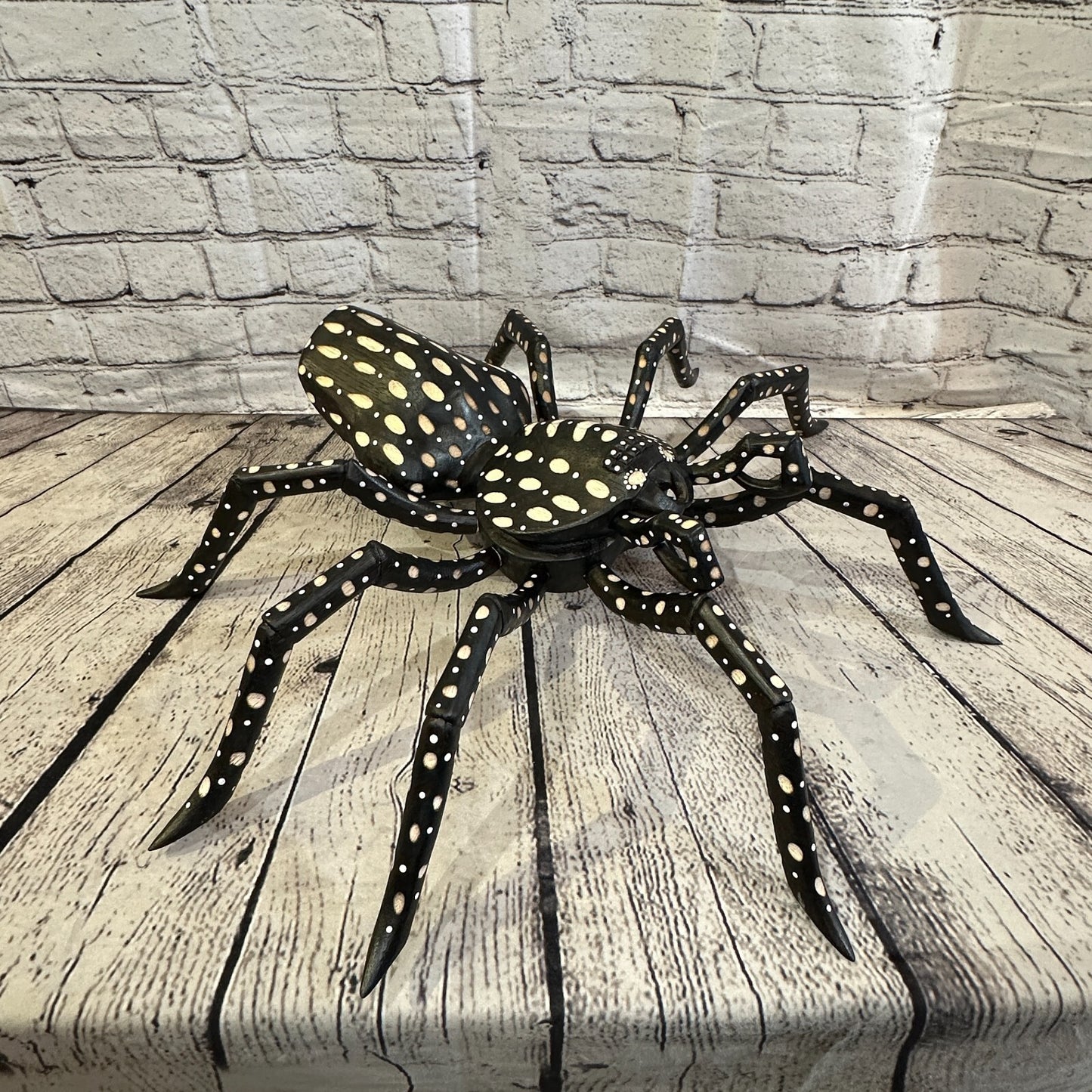 50cm x 45cm Wood Dark Spider Carving Hand Carved Walking Spider Tarantula Statue
