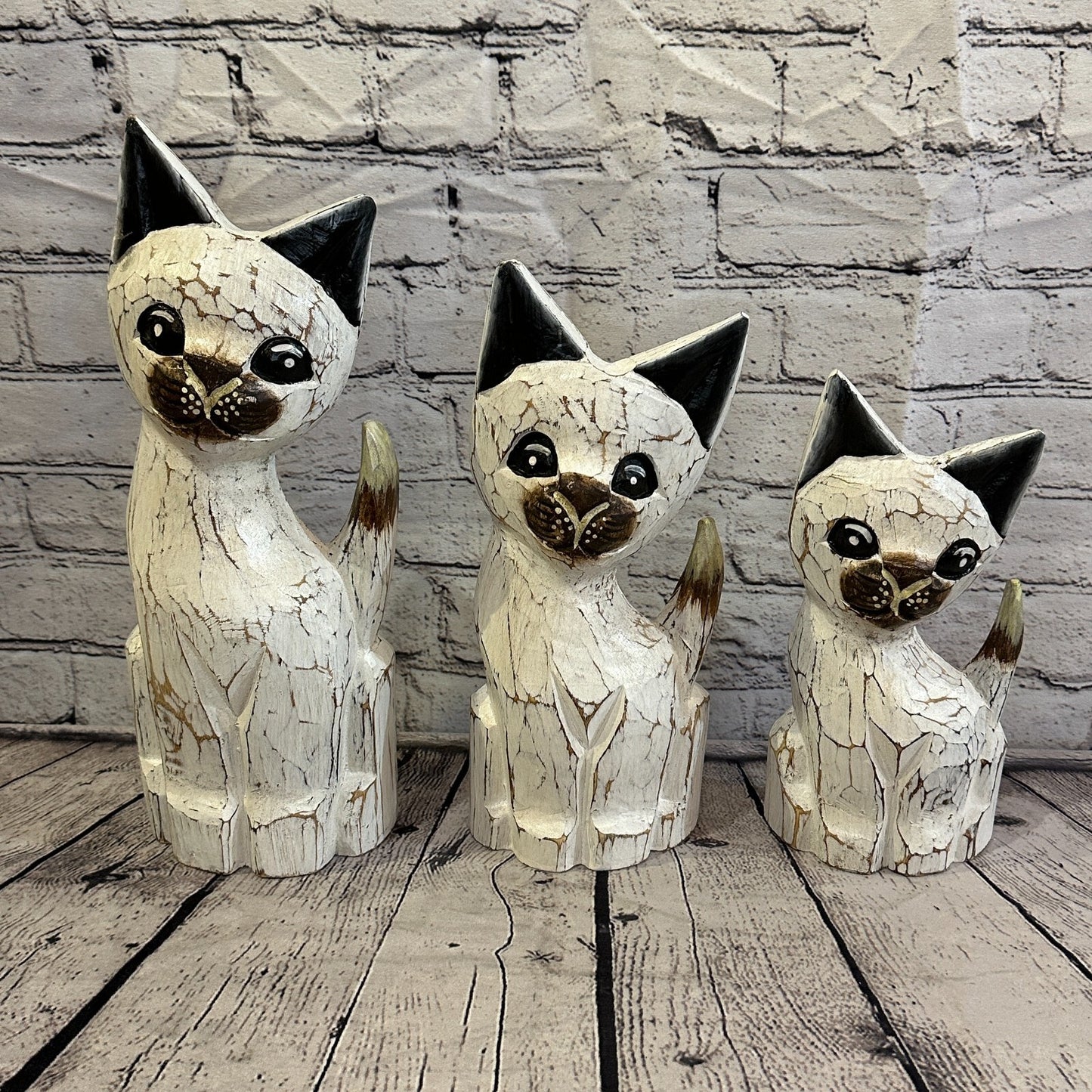 35cm x 15cm White Flower Wooden Shabby Cat Statue Ornament Fair Trade Handcarved