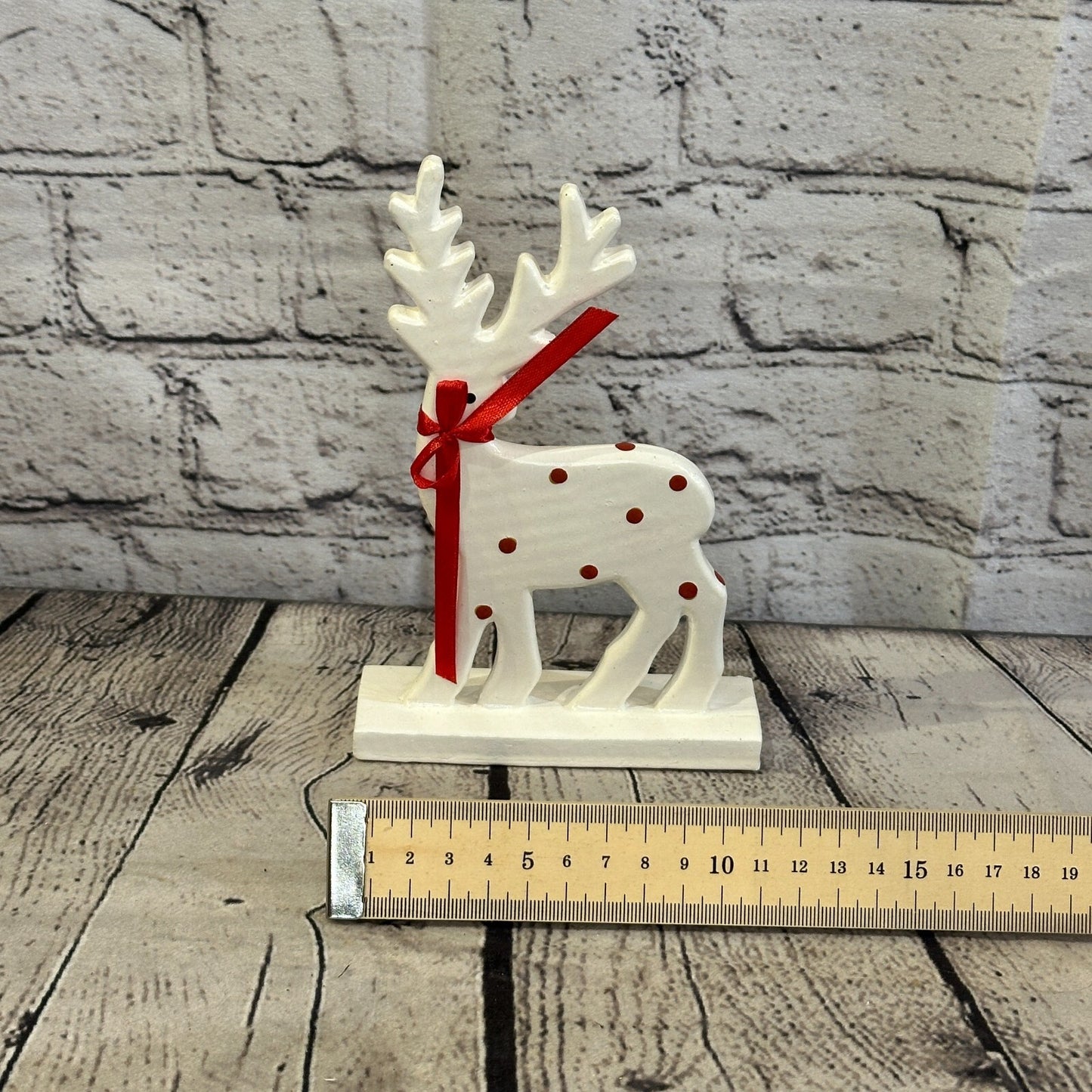 18cm x 10cm White Handcrafted Wood Reindeer Xmas Christmas Ornament Antlers