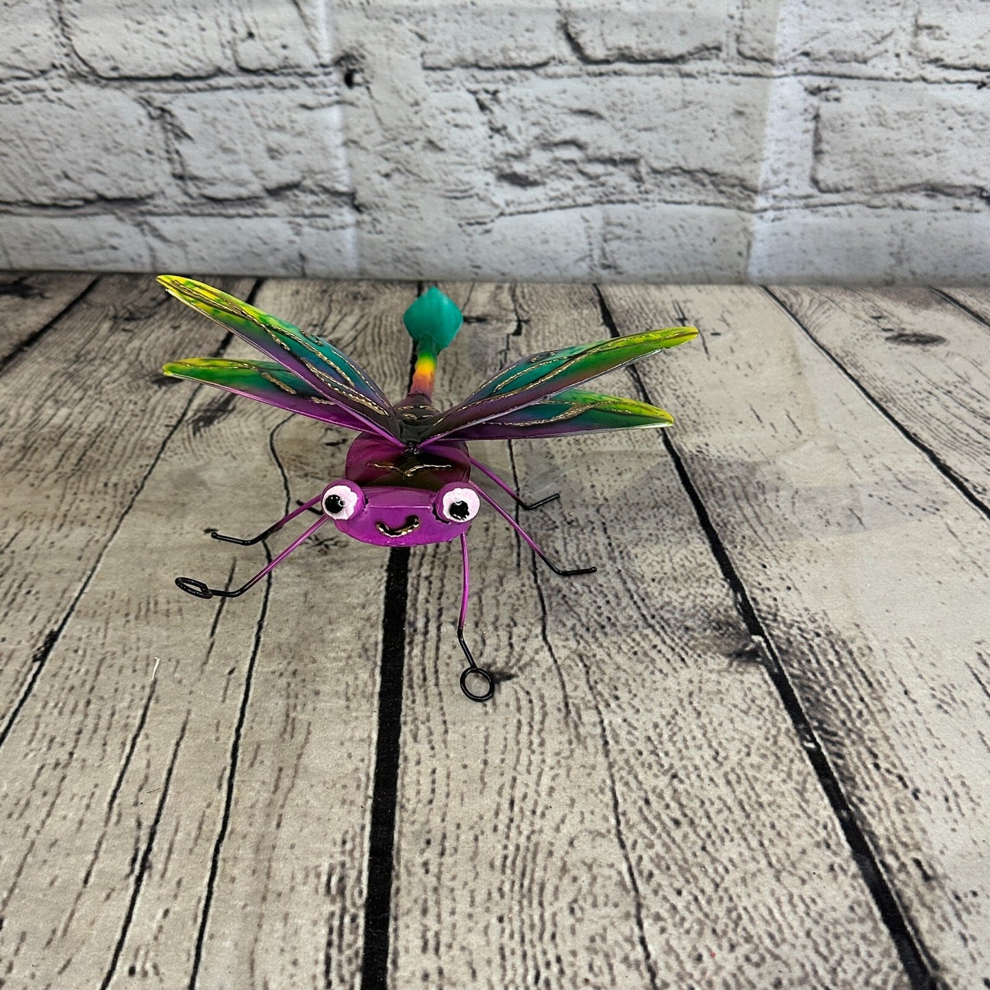 20cm x 15cm Pink Dragonfly Bug Metal Tin Wall Hanging Ornament Painted Statue