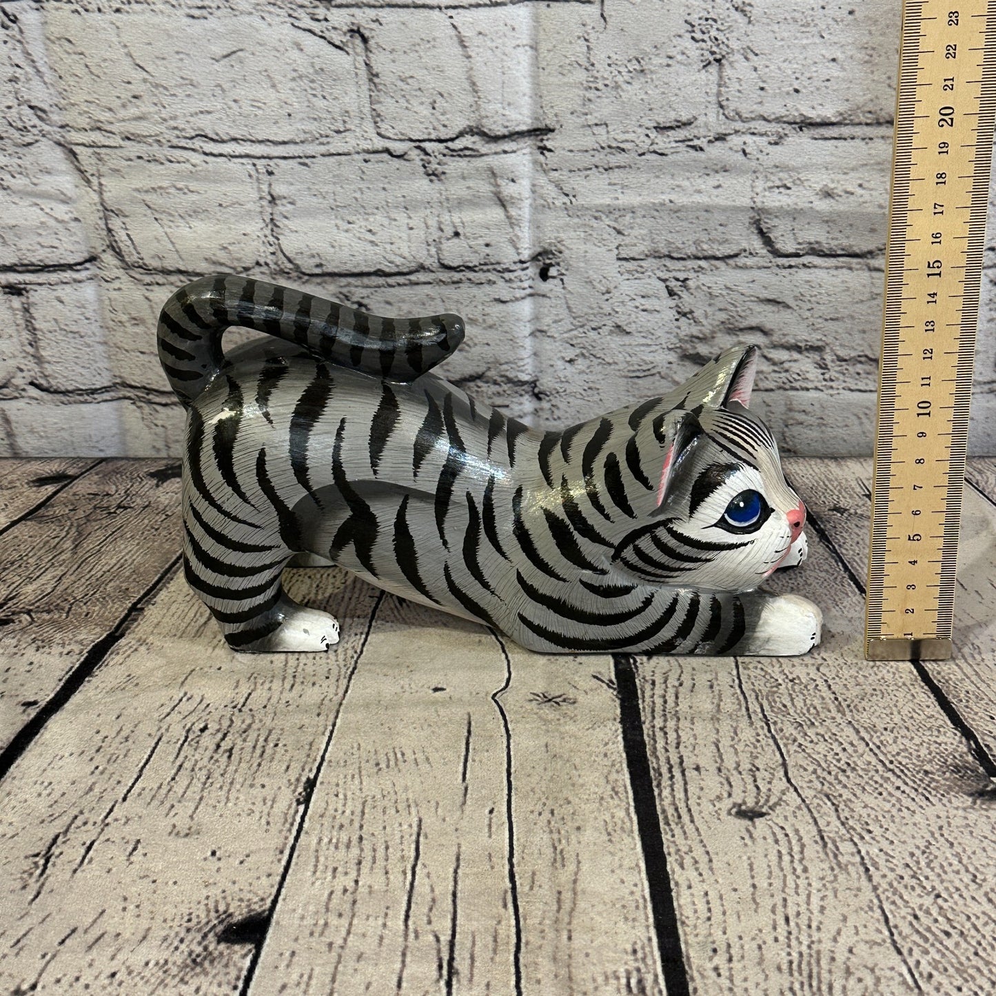 22cm x 14cm Grey White Style Painted Wooden Hand Carved Stretching Cat Wooden