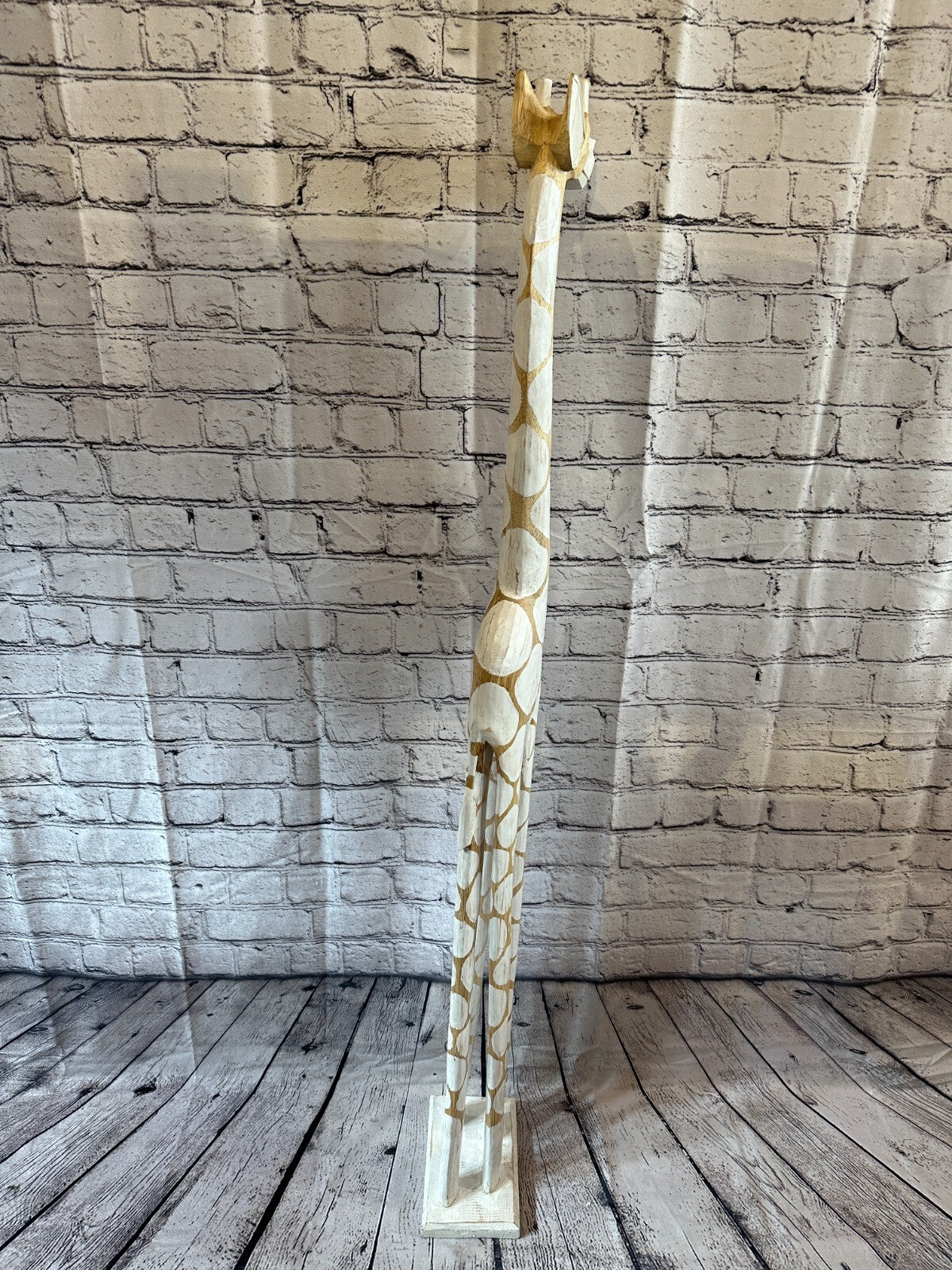 120cm White Dot Painted Wood Giraffe Tall Statue Wood Modern Hand Carved Painted