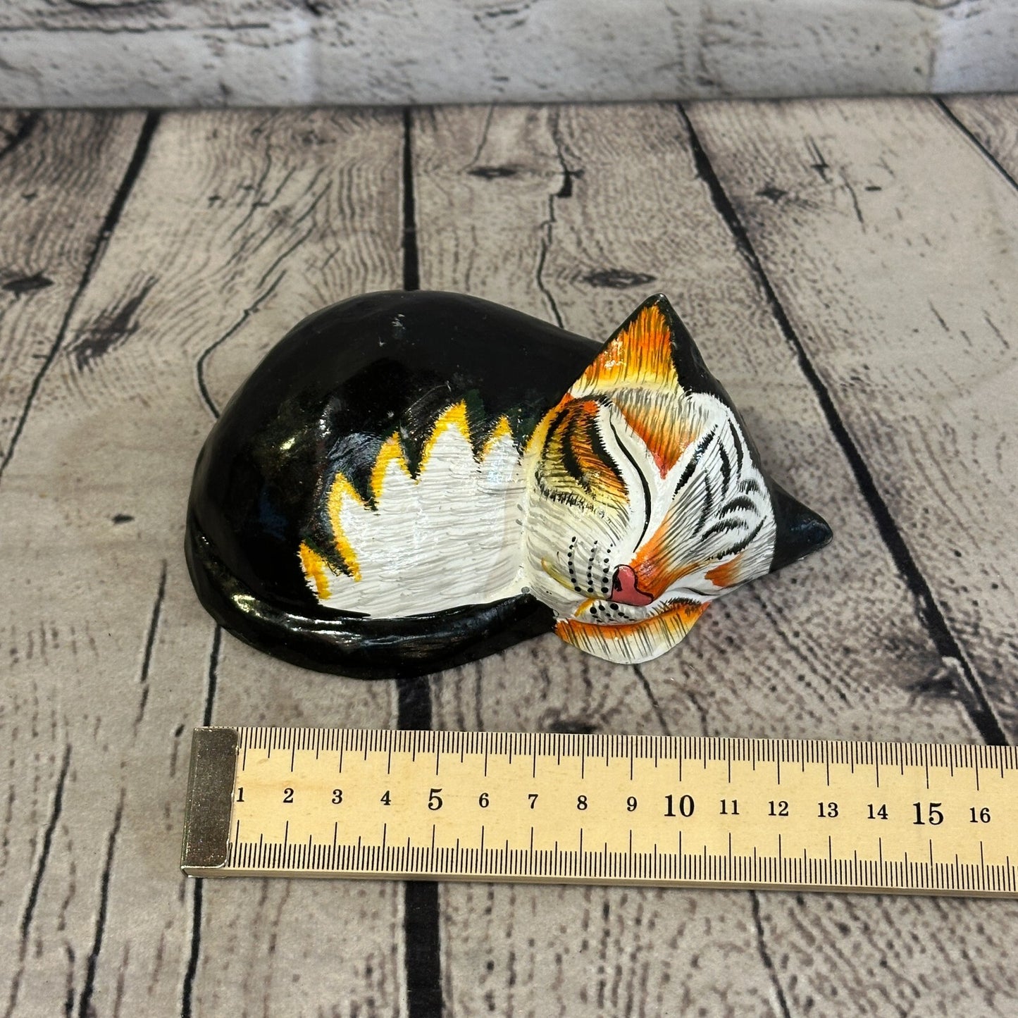 14cm Black Style Painted Wooden Hand Carved Snoozing Cat Sleeping Cat Wooden