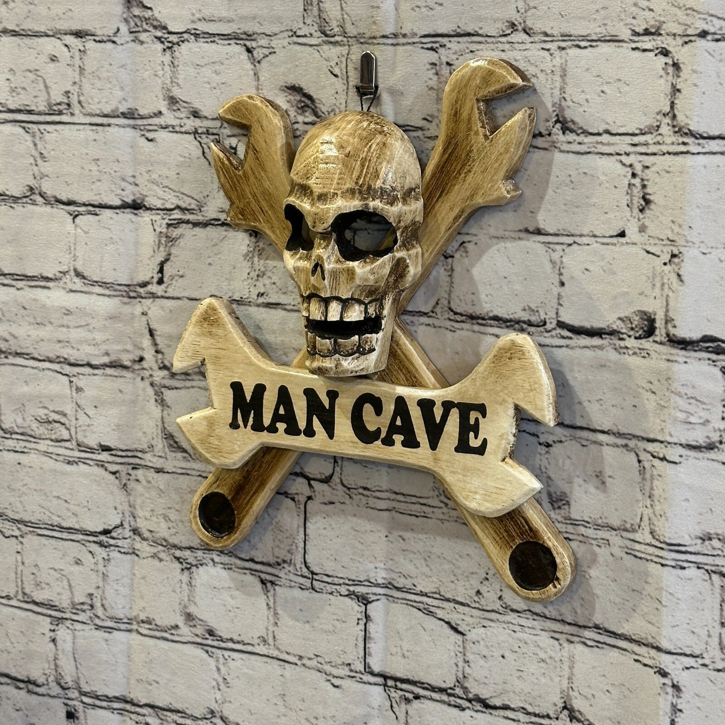 Skull & Crossbones Man Cave Mechanic Pirate Sign Door Plaque 30cm x 25cm