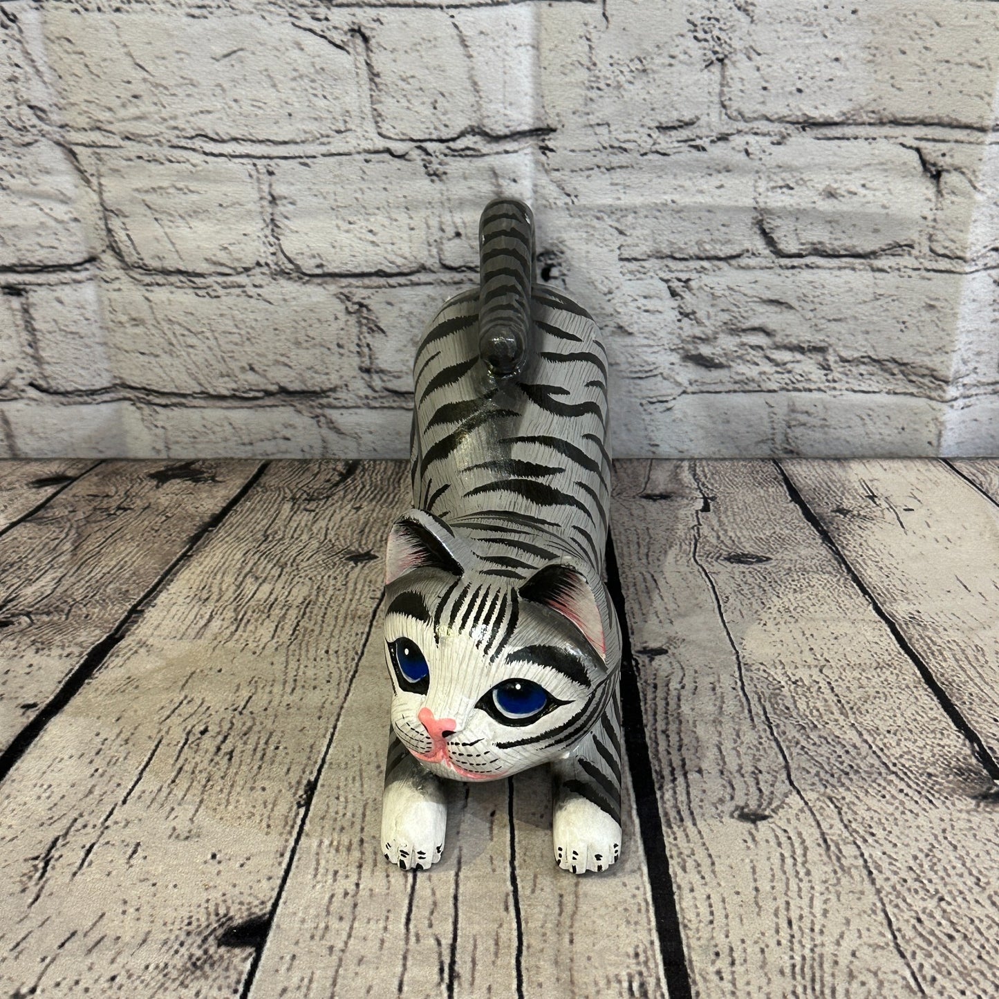 22cm x 14cm Grey White Style Painted Wooden Hand Carved Stretching Cat Wooden