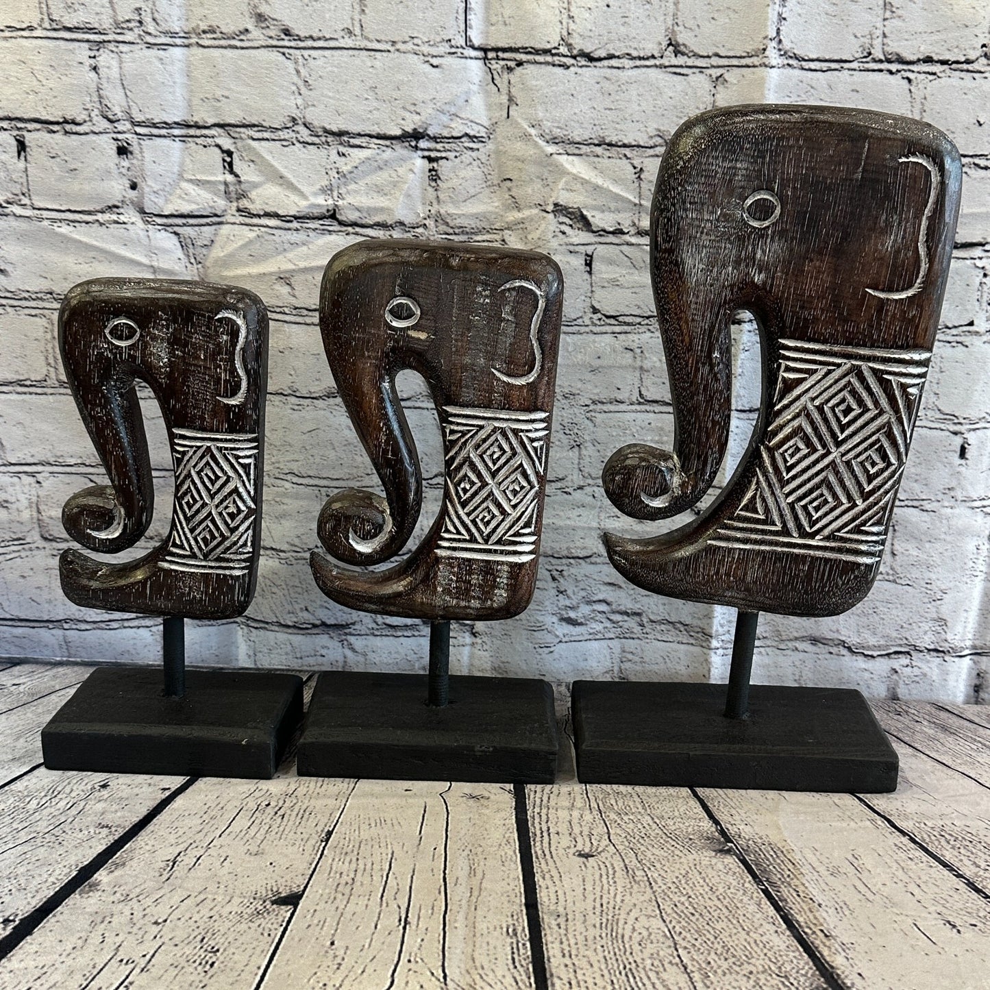 40cm x 20cm Wooden Tribal Primitive Black Elephant Head Stand Sculpture Statue
