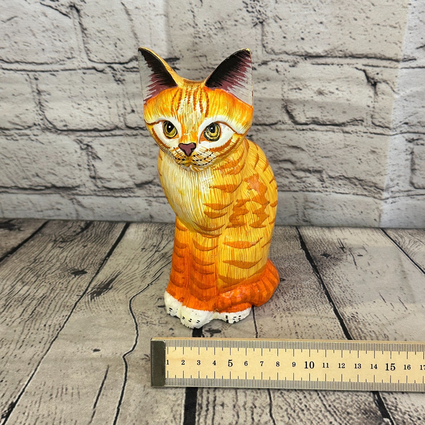 20cm x 10cm Orange Tabby Sitting Style Painted Wooden Hand Carved Cat Wooden