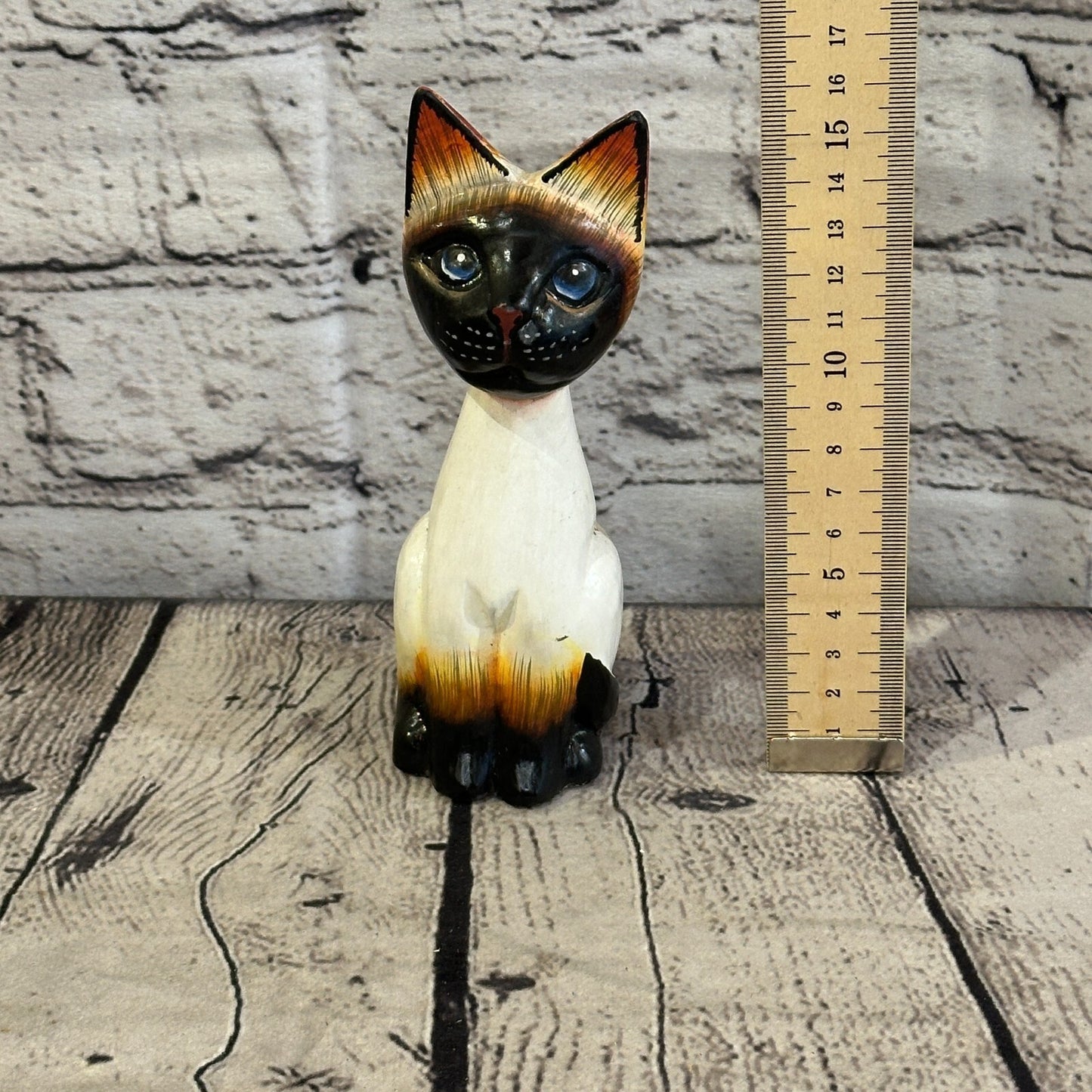 15cm x 6cm Grey Sitting Bobble Style Painted Wooden Hand Carved Cat Wooden