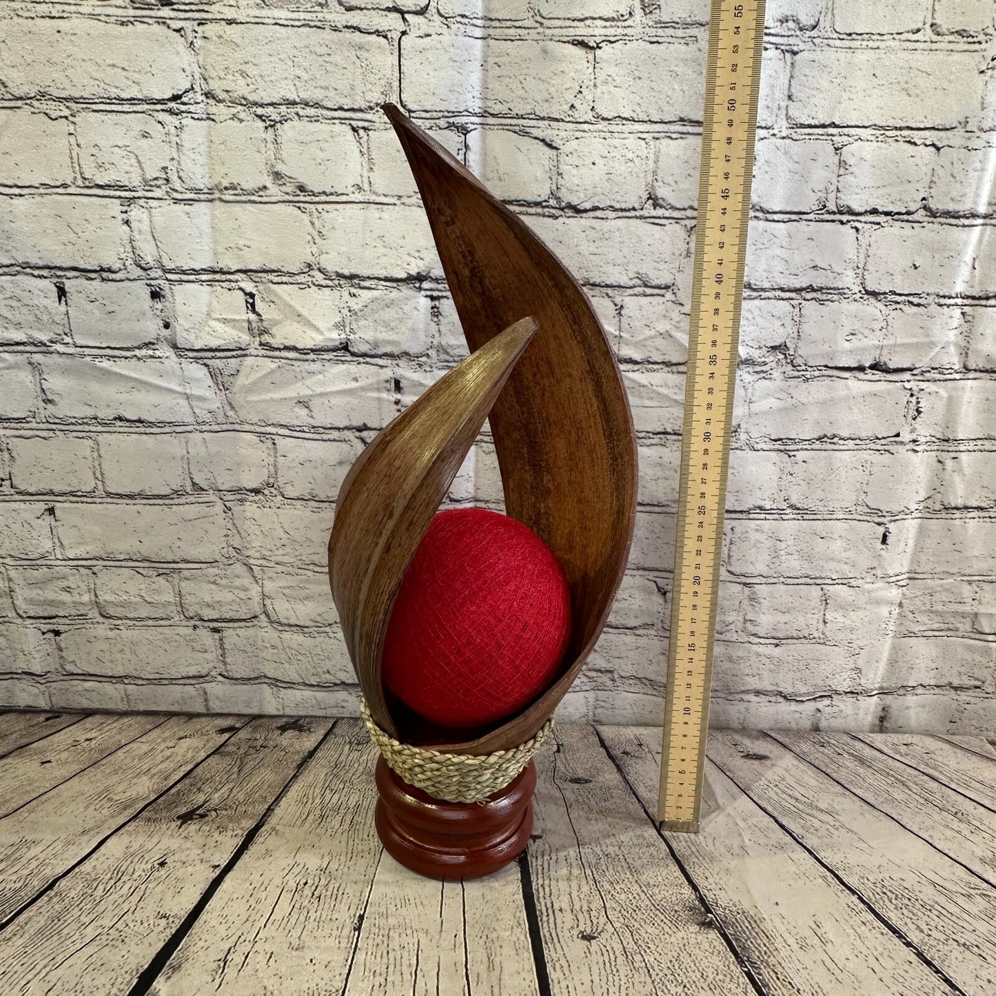 Red Light Brown Natural 55cm Tall Leaf Lamp Twist LED UK Mains Plug Design 2