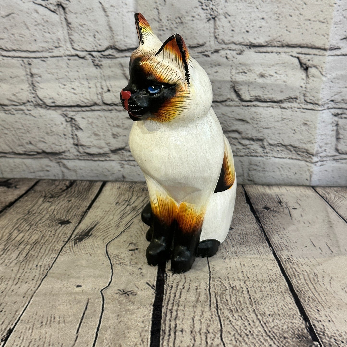 20cm x 10cm Siamese Sitting Style Painted Wooden Hand Carved Cat Wooden
